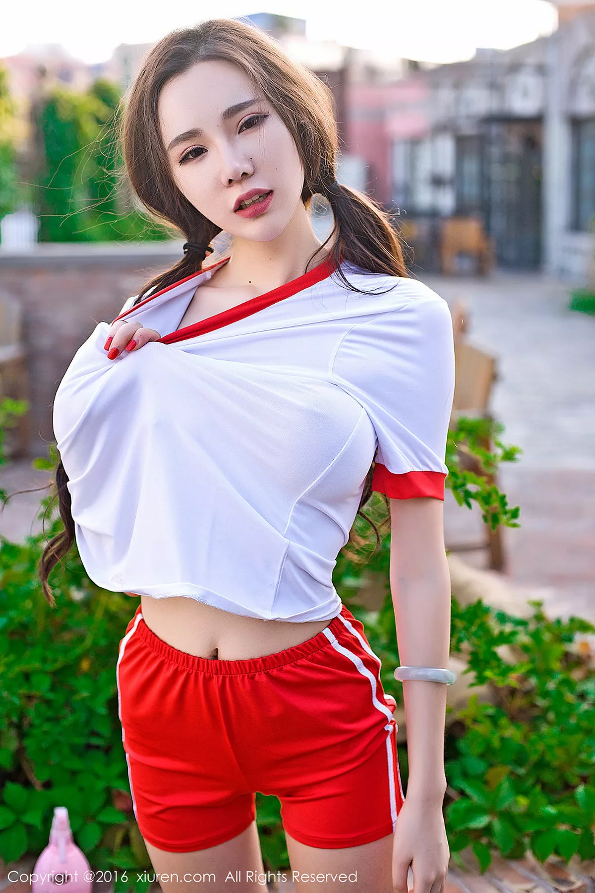 秀人集.com_[XiuRen秀人网]No.669_嫩模萌琪琪Irene吊带薄纱睡裙透视秀美乳完美身材诱惑写真72P