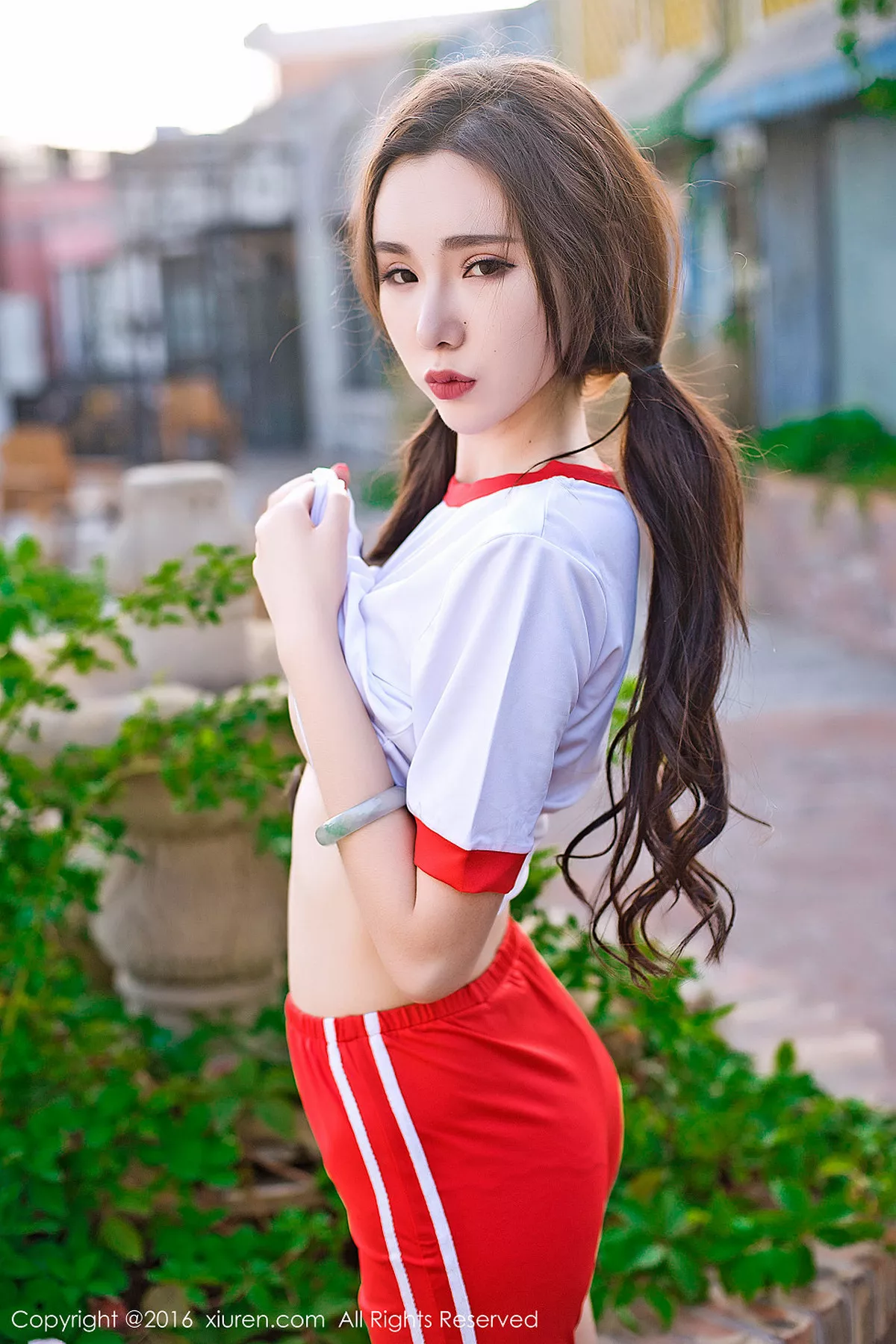 秀人集.com_[XiuRen秀人网]No.669_嫩模萌琪琪Irene吊带薄纱睡裙透视秀美乳完美身材诱惑写真72P