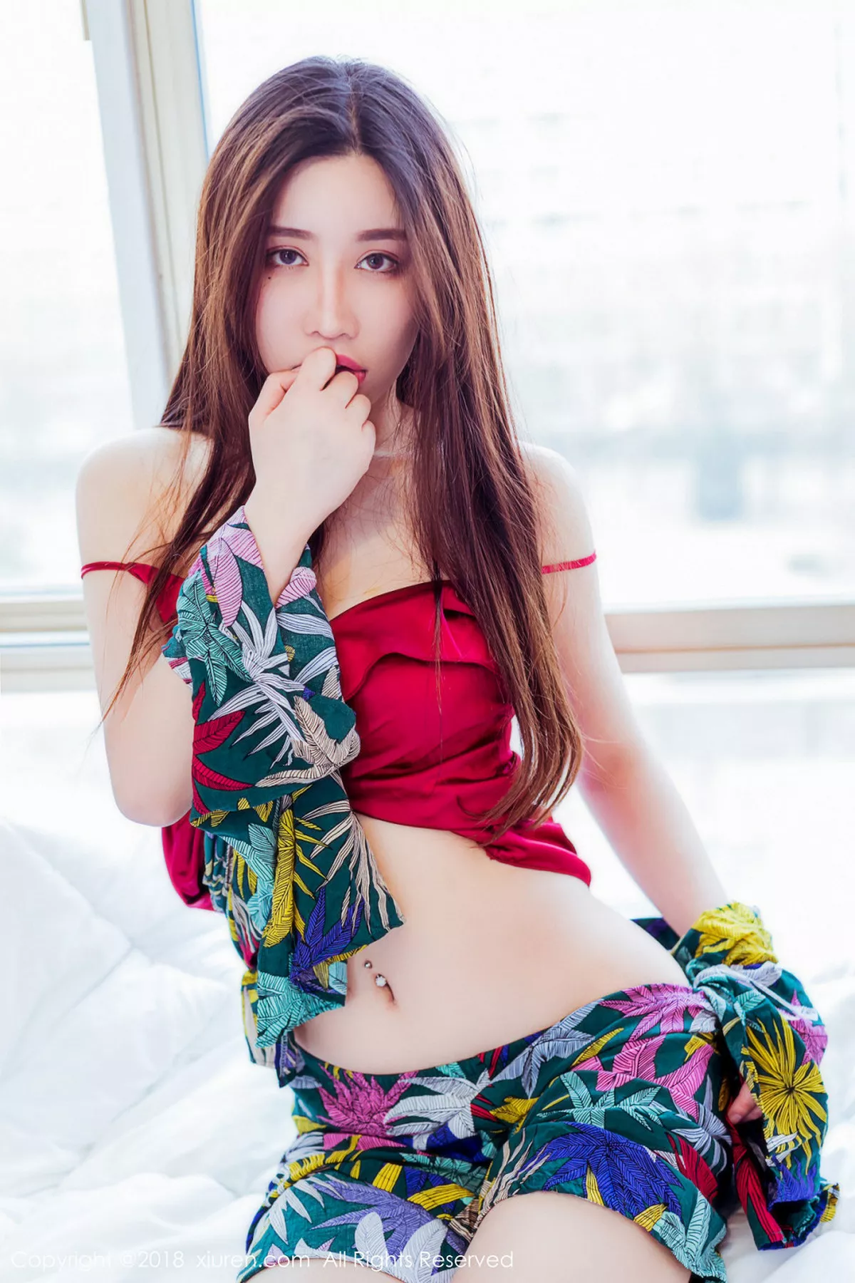 秀人集.com_[XiuRen秀人网]No.959_嫩模美昕Yumi吊带牛仔连身裙秀滑嫩肌肤完美身材性感写真83P
