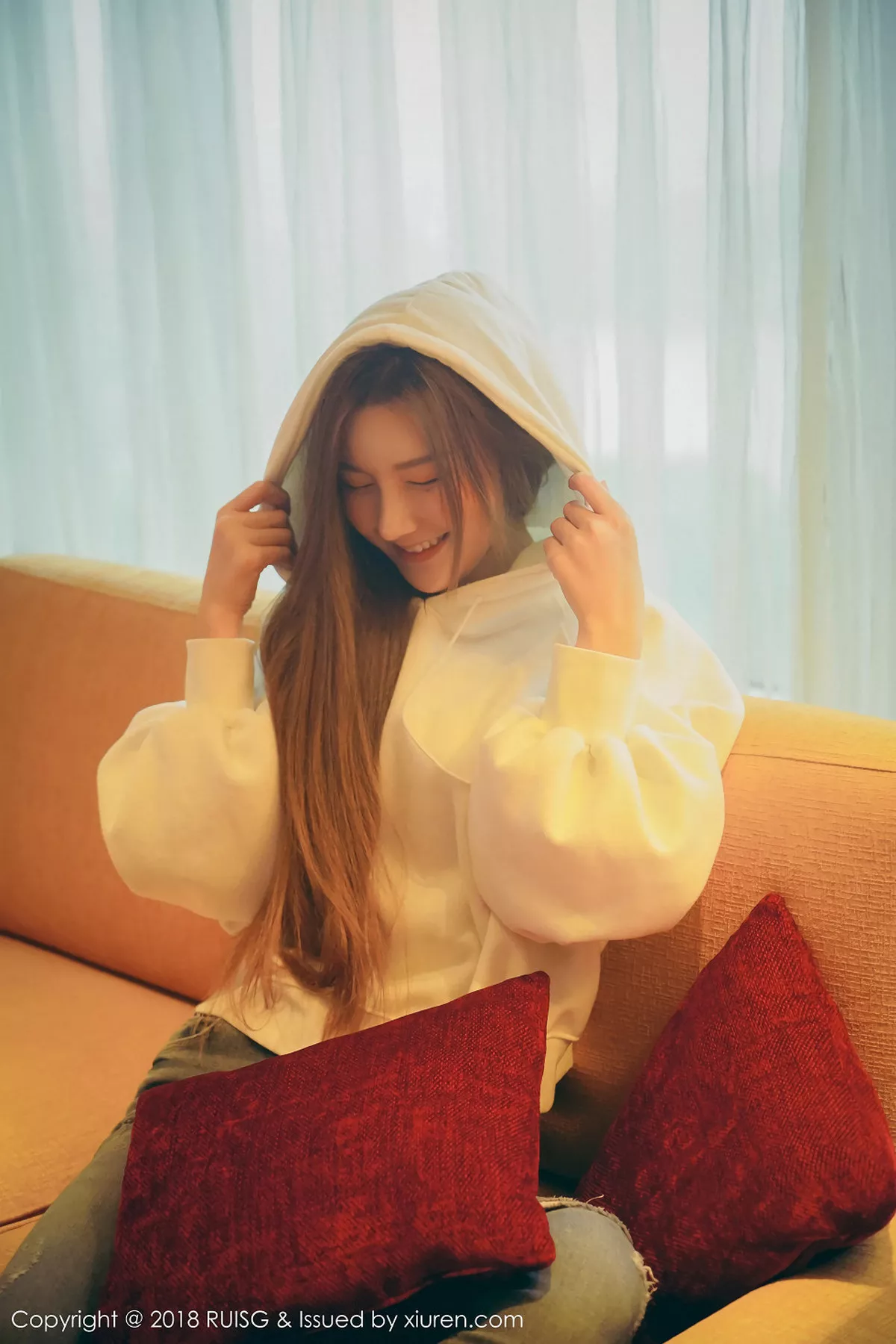 秀人集.com_[RUISG瑞丝馆]Vol.045_清纯小妞M梦baby柔情私房发布居家甜美迷人清爽写真40P