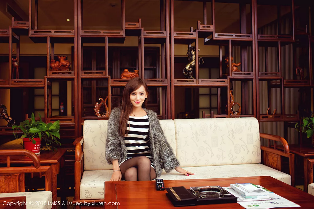 秀人集.com_[IMISS爱蜜社]Vol.040_嫩模李玉洁Daisy大别山薄刀峰旅拍完美身材性感写真57P