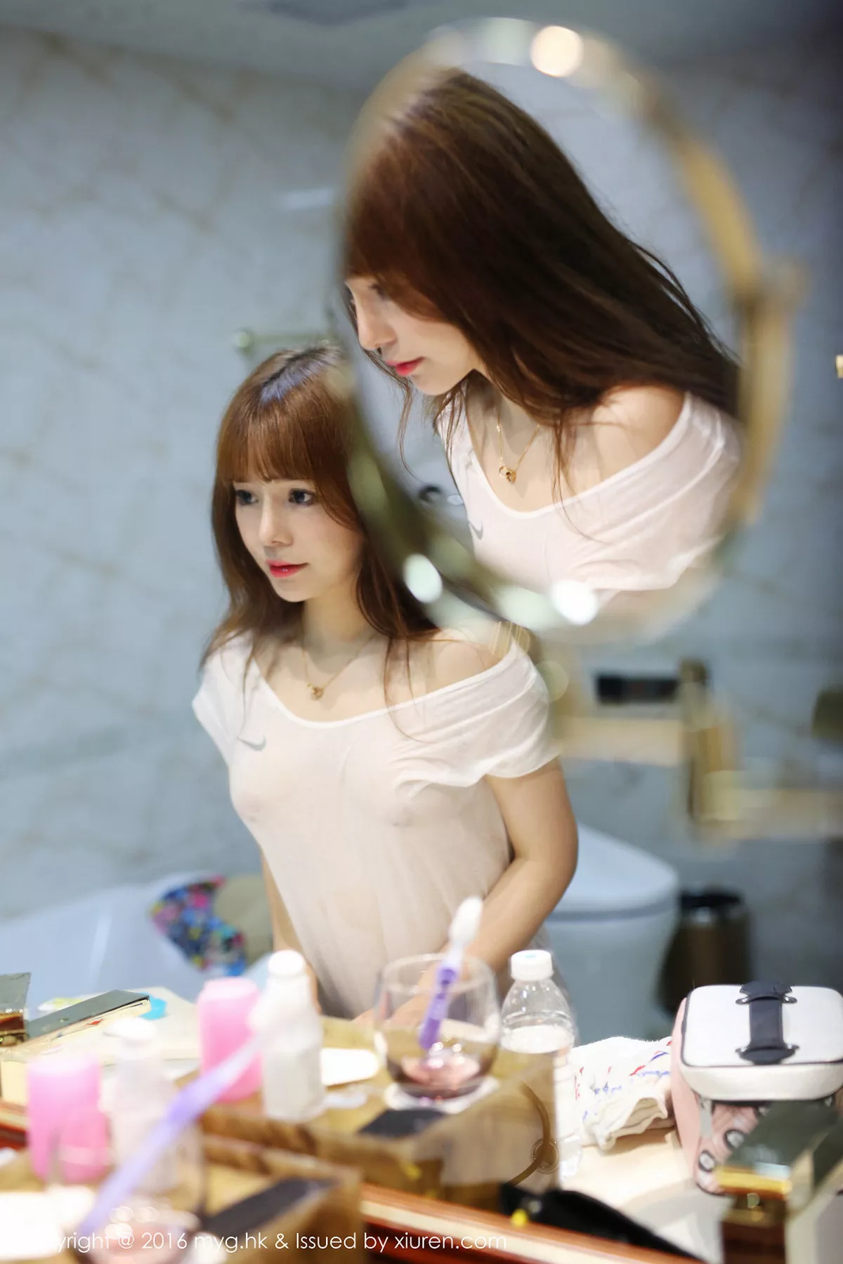 秀人集.com_[MyGirl美媛馆]Vol.209_嫩模粉芭比VV脱内裤秀迷人翘臀性感私房写真48P