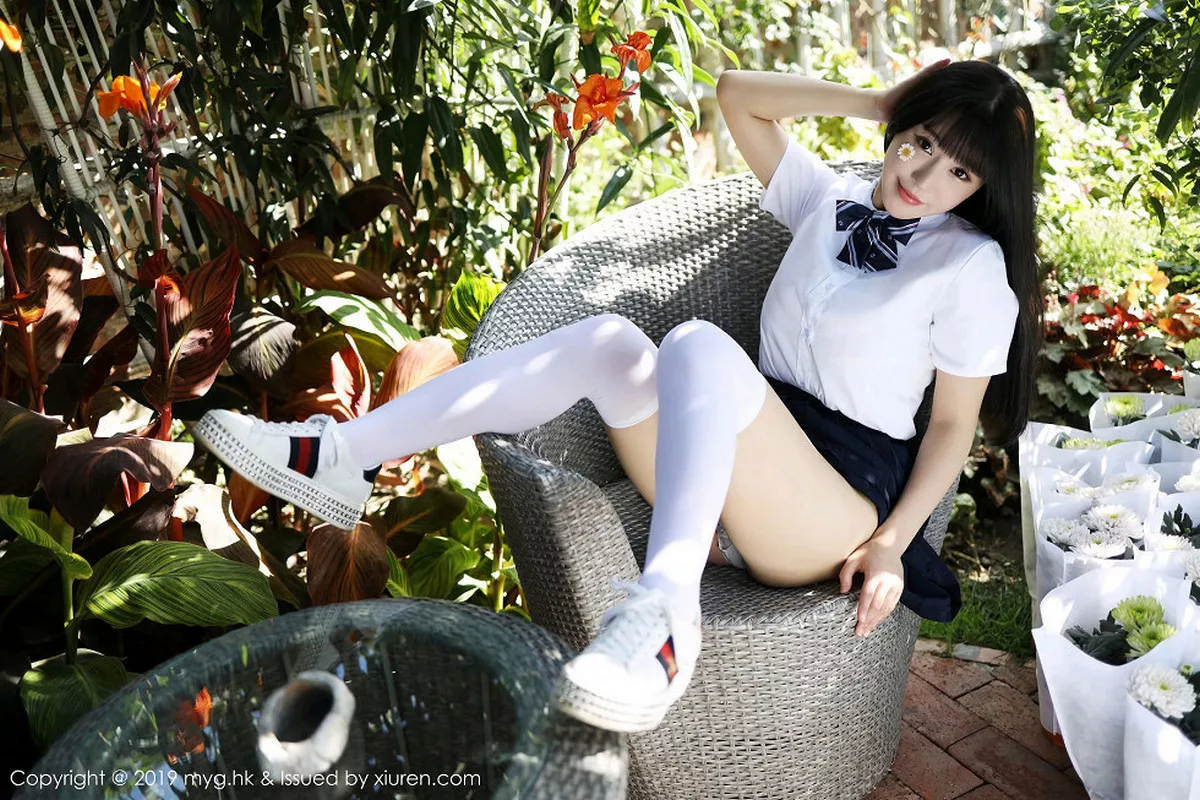 秀人集.com_[MyGirl美媛馆]Vol.394_女神Flower朱可儿大理旅拍户外学生装大胆撩裙诱惑写真54P