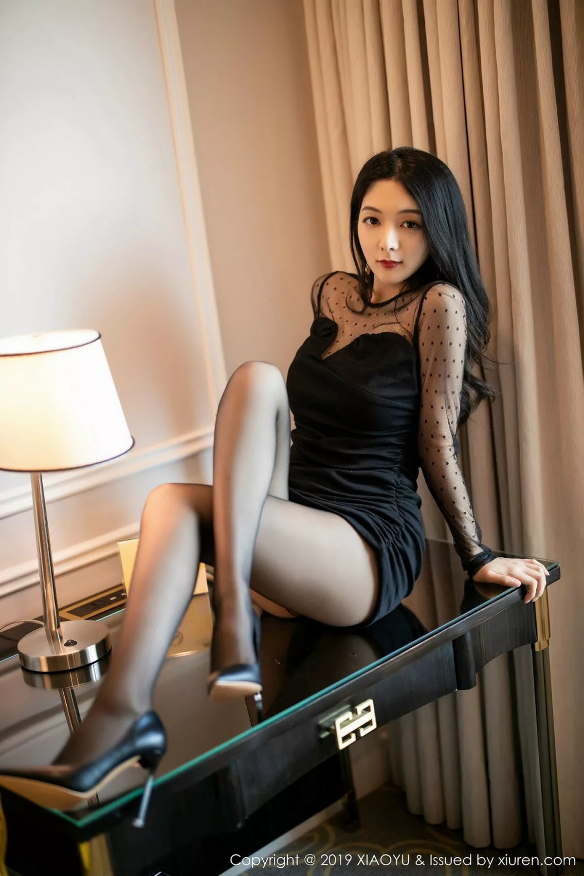 秀人集.com_[XiaoYu画语界]Vol.161_女神Angela小热巴心愿旅拍私房黑色内衣配黑丝裤袜诱惑写真65P