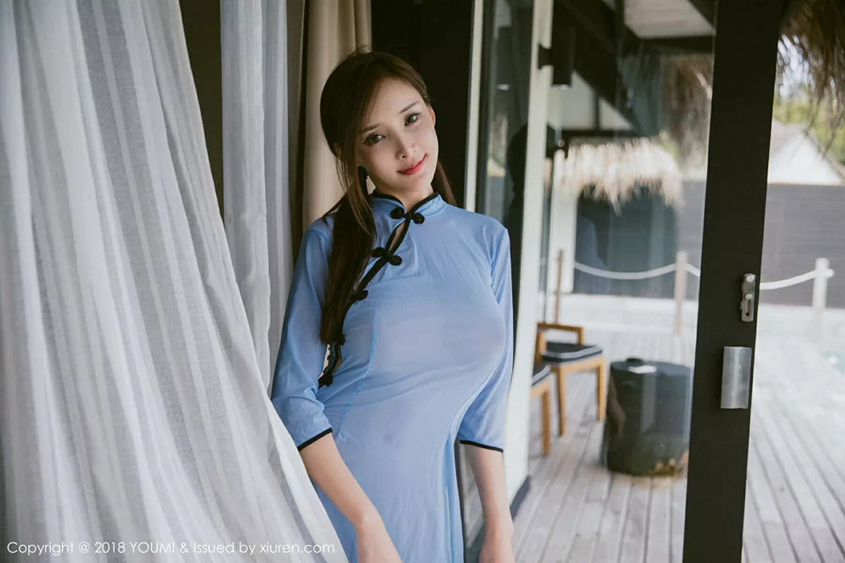 秀人集.com_[YouMi尤蜜荟]Vol.237_女神奶瓶土肥圆马尔代夫旅拍黑色内衣半脱露翘臀诱惑写真45P