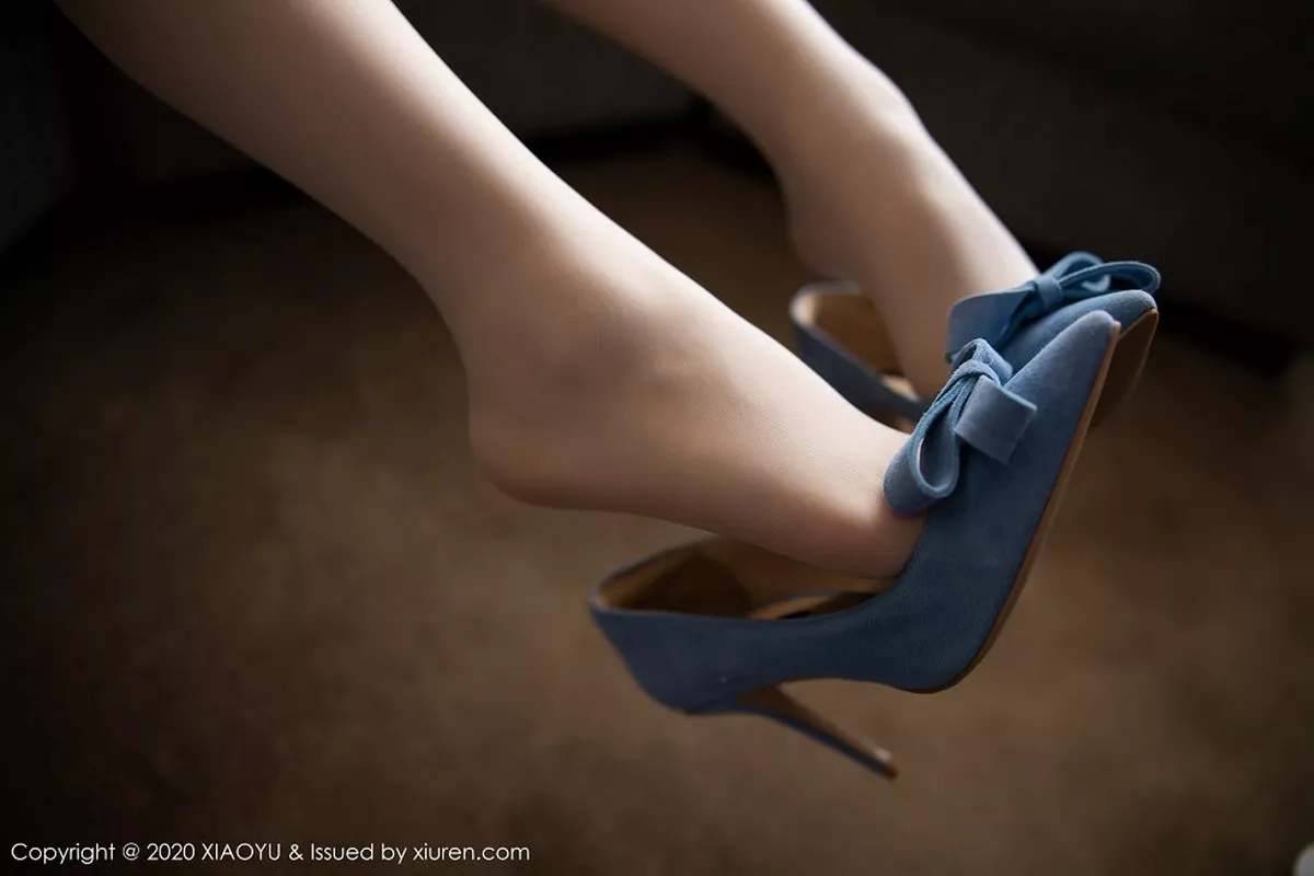 秀人集.com_[XiaoYu画语界]Vol.275_女神芝芝Booty济州岛旅拍古韵旗袍配肉丝袜完美诱惑写真86P