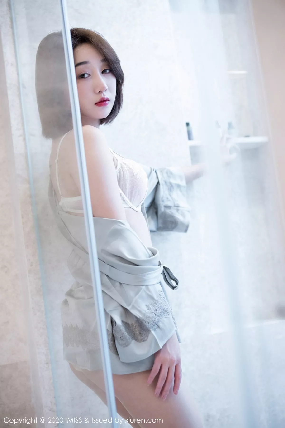 秀人集.com_[IMISS爱蜜社]Vol.510_嫩模九月生心愿旅拍轻薄精致睡衣露性感内衣迷人诱惑写真44P