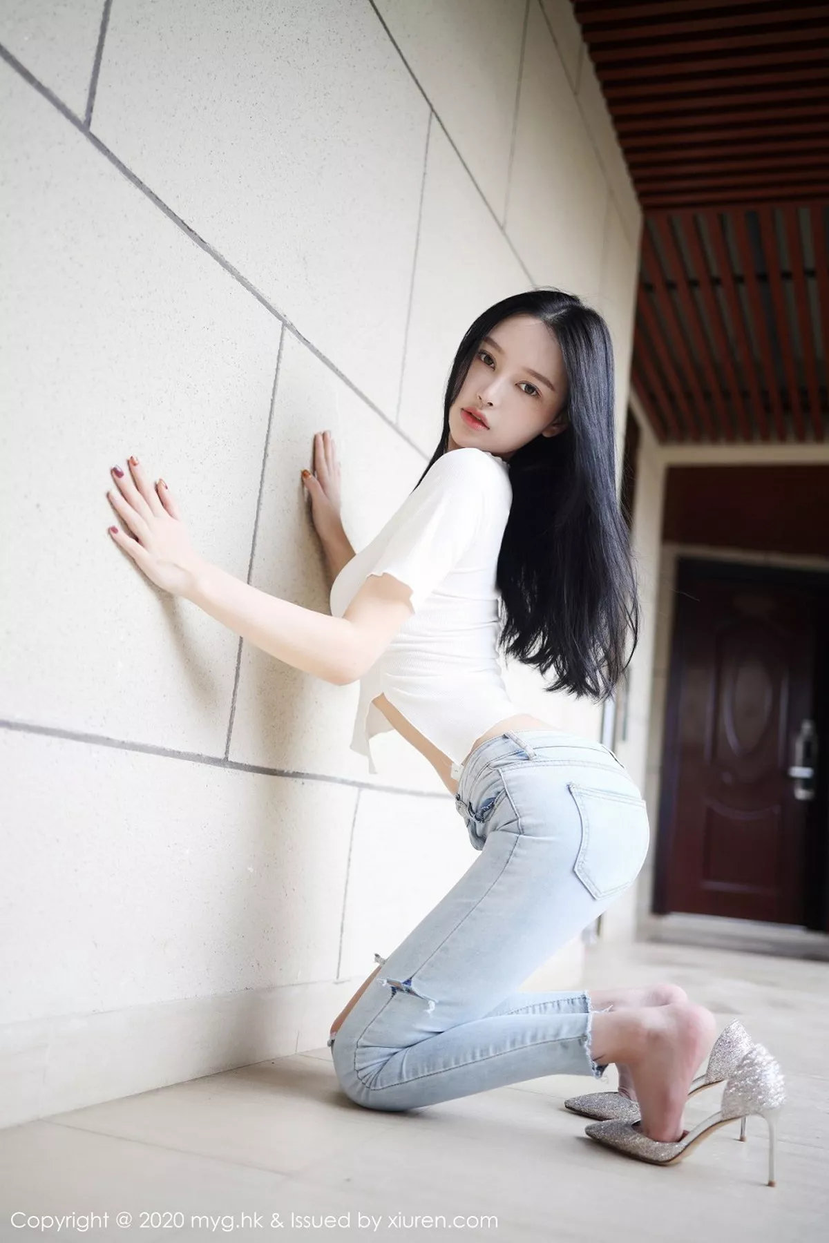 秀人集.com_[MyGirl美媛馆]Vol.459_女神唐琪儿私房破烂紧身牛仔裤半脱露翘臀撩人诱惑写真72P