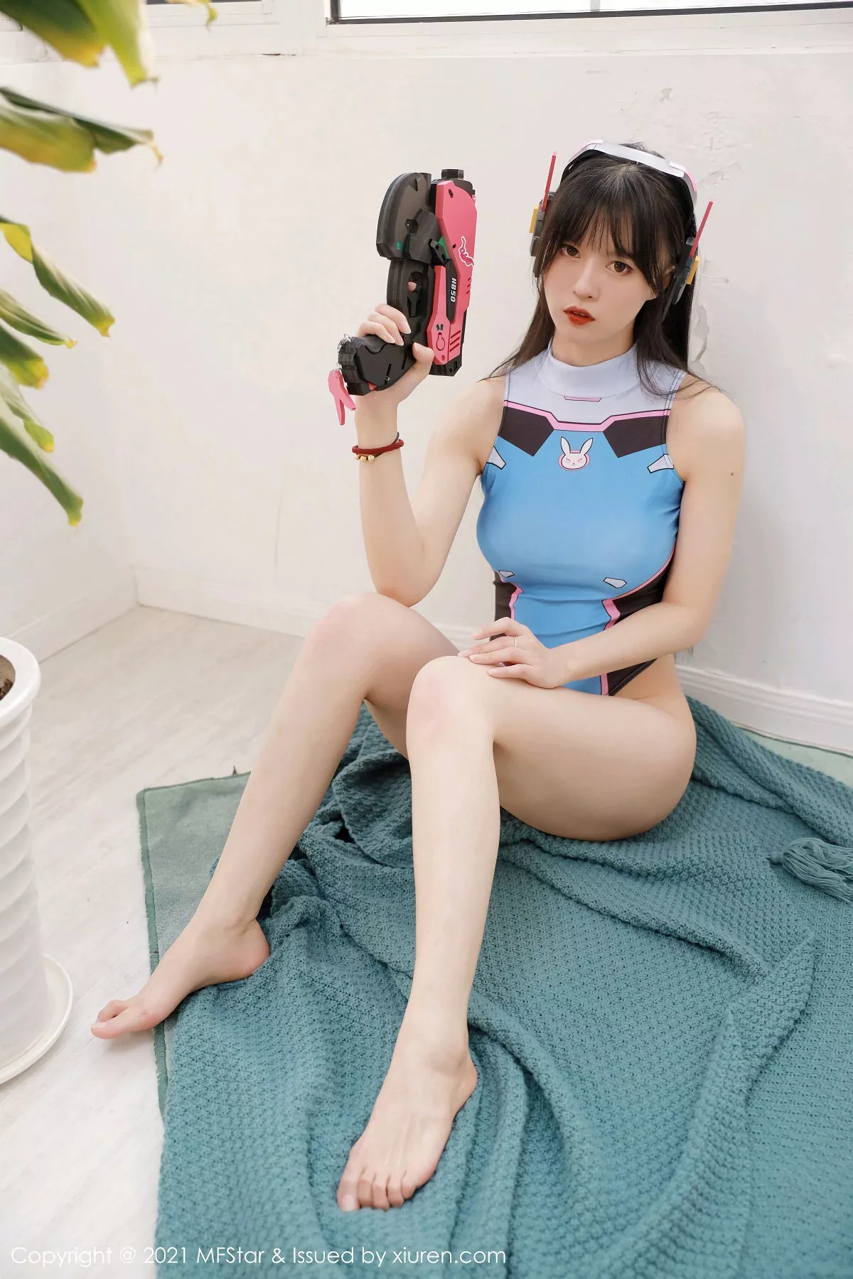 秀人集.com_[MFStar模范学院]Vol.462_嫩模桃香子守望先锋DVA主题紧身连体衣秀完美身材写真41P