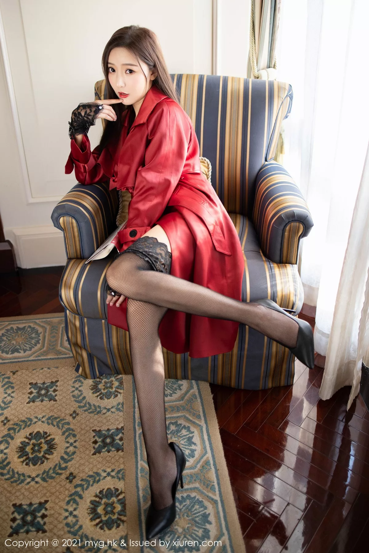 秀人集.com_[MyGirl美媛馆]Vol.496_女神王馨瑶yanni鲜红飒爽皮衣配黑丝网袜半脱露翘臀诱惑写真63P