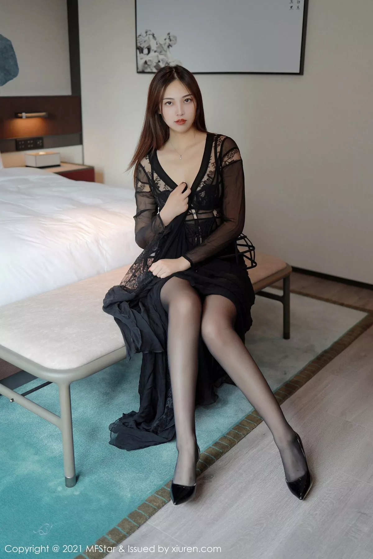 秀人集.com_[MFStar模范学院]Vol.458_嫩模郑颖姗三亚旅拍薄透黑色镂空服饰秀火辣身材诱惑写真53P