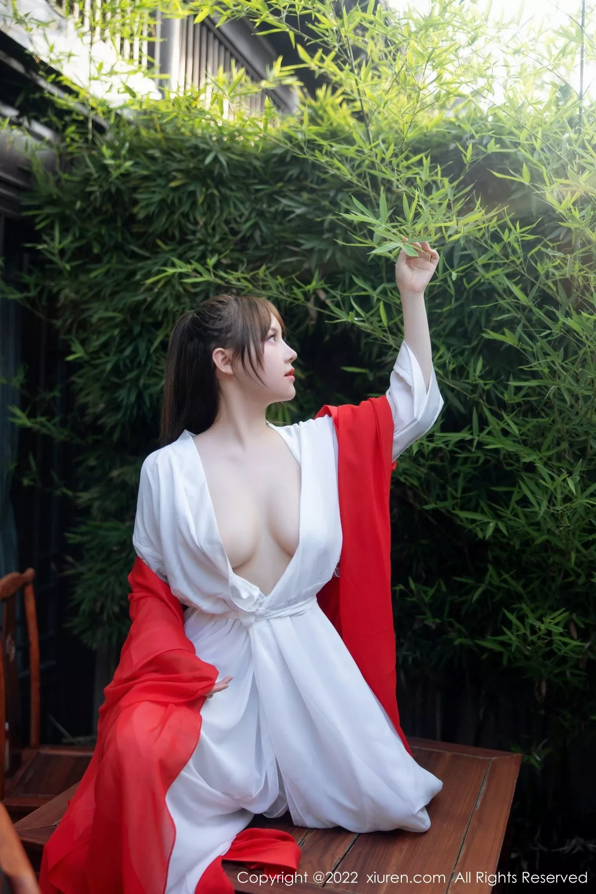 秀人集.com_[XiuRen秀人网]No.5414_模特豆瓣酱性感红色唐韵古装服饰半脱露傲人豪乳惹火诱惑写真80P