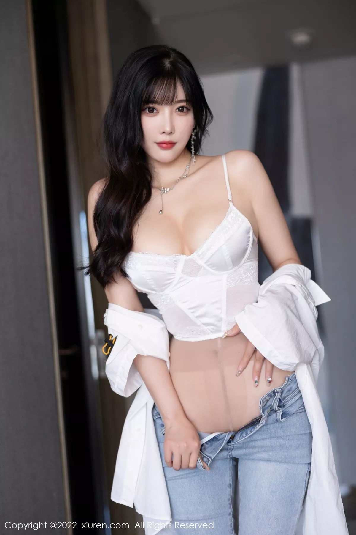 秀人集.com_[XiuRen秀人网]No.5614_女神杨晨晨Yome私房半脱露白色内衣配无内肉丝迷人诱惑写真83P