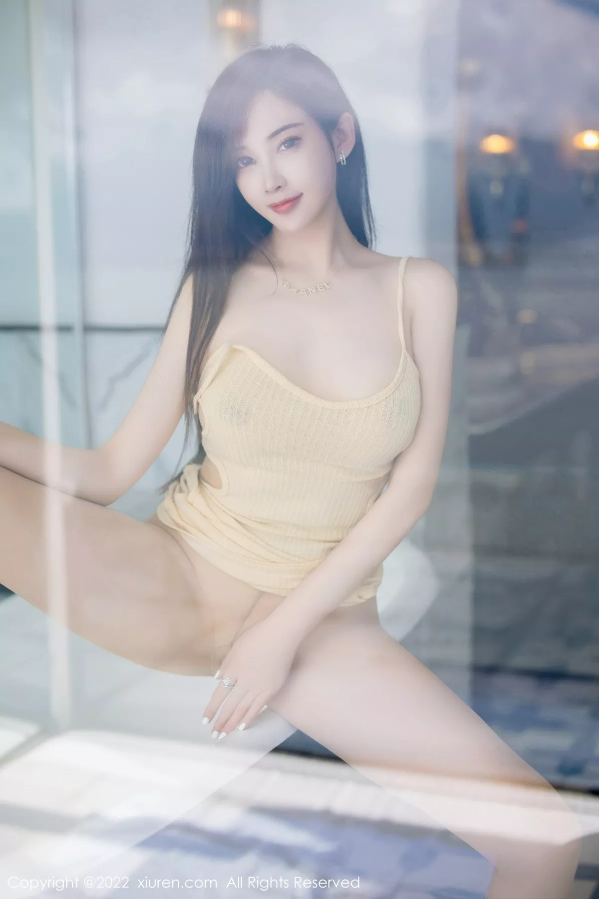 秀人集.com_[XiuRen秀人网]No.5912_女神奶瓶土肥圆大理旅拍黄色吊带短裙秀丰满身材惹火诱惑写真82P