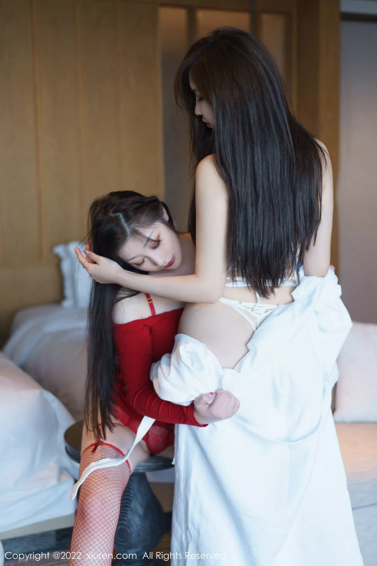 秀人集.com_[XiuRen秀人网]No.6070_女神妲己_Toxic＆Carol周妍希性感服饰配网袜系列惹火诱惑写真80P