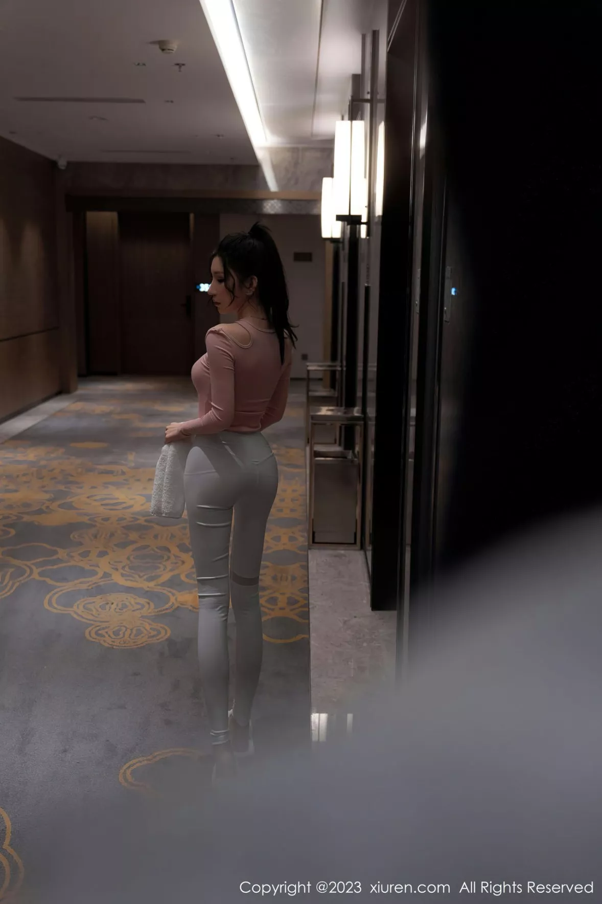 秀人集.com_[XiuRen秀人网]No.6285_女神周于希Sally澳门旅拍健身少女主题超薄肉丝秀翘臀诱惑写真80P