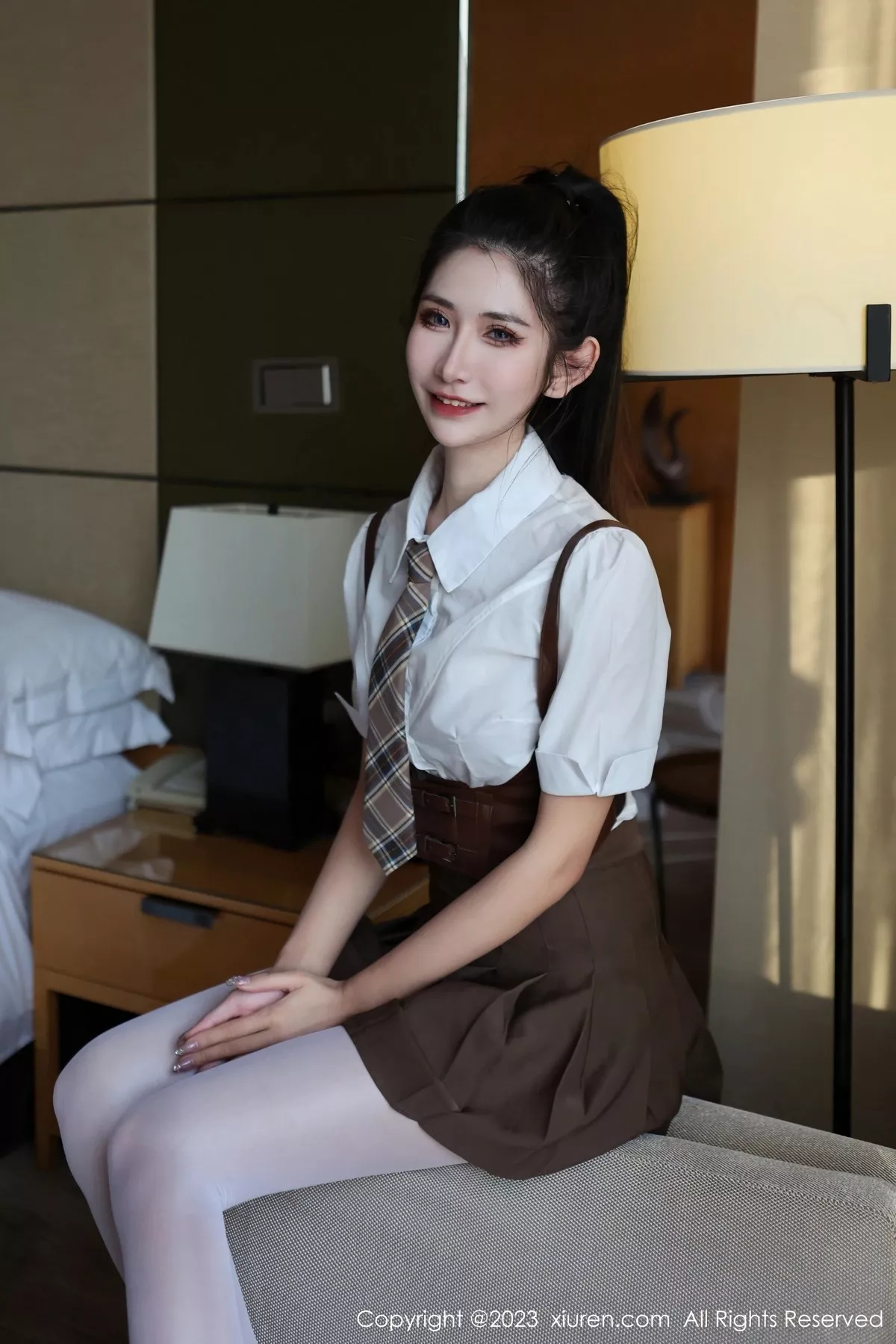 秀人集.com_[XiuRen秀人网]No.6478_模特依娜Yina私房半脱露性感红灰蕾丝内衣配开档白丝诱惑写真97P