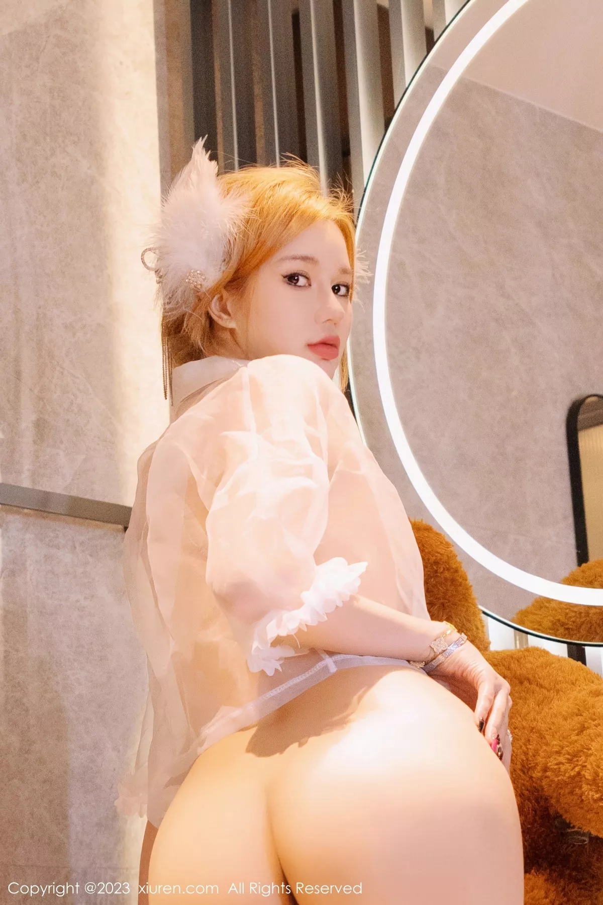 秀人集.com_[XiuRen秀人网]No.6964_模特杨可可coco浅色薄纱服饰+黑色情趣服饰秀惹火身材诱惑写真85P