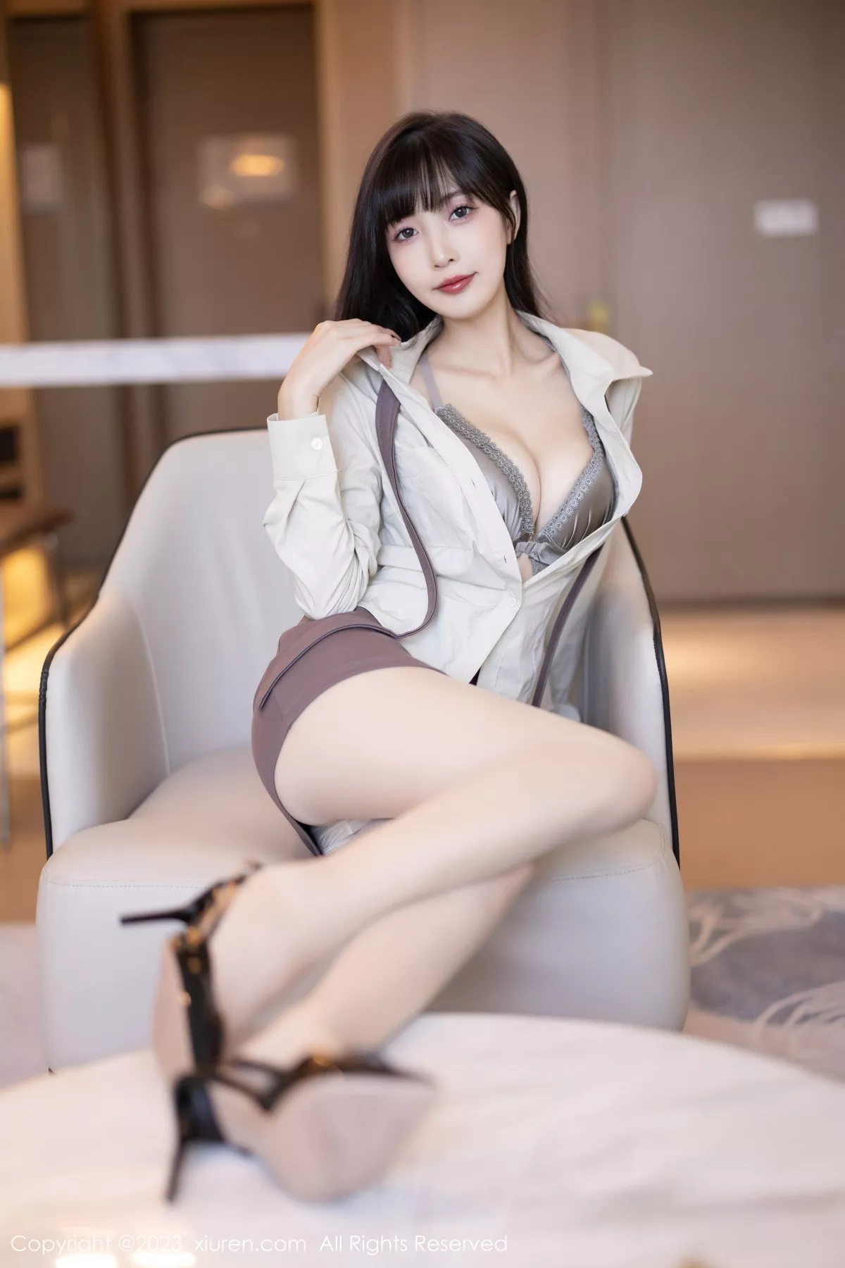 秀人集.com_[XiuRen秀人网]No.7745_模特林星阑性感杏色上衣配短裙露原色丝袜秀苗条身材诱惑写真83P