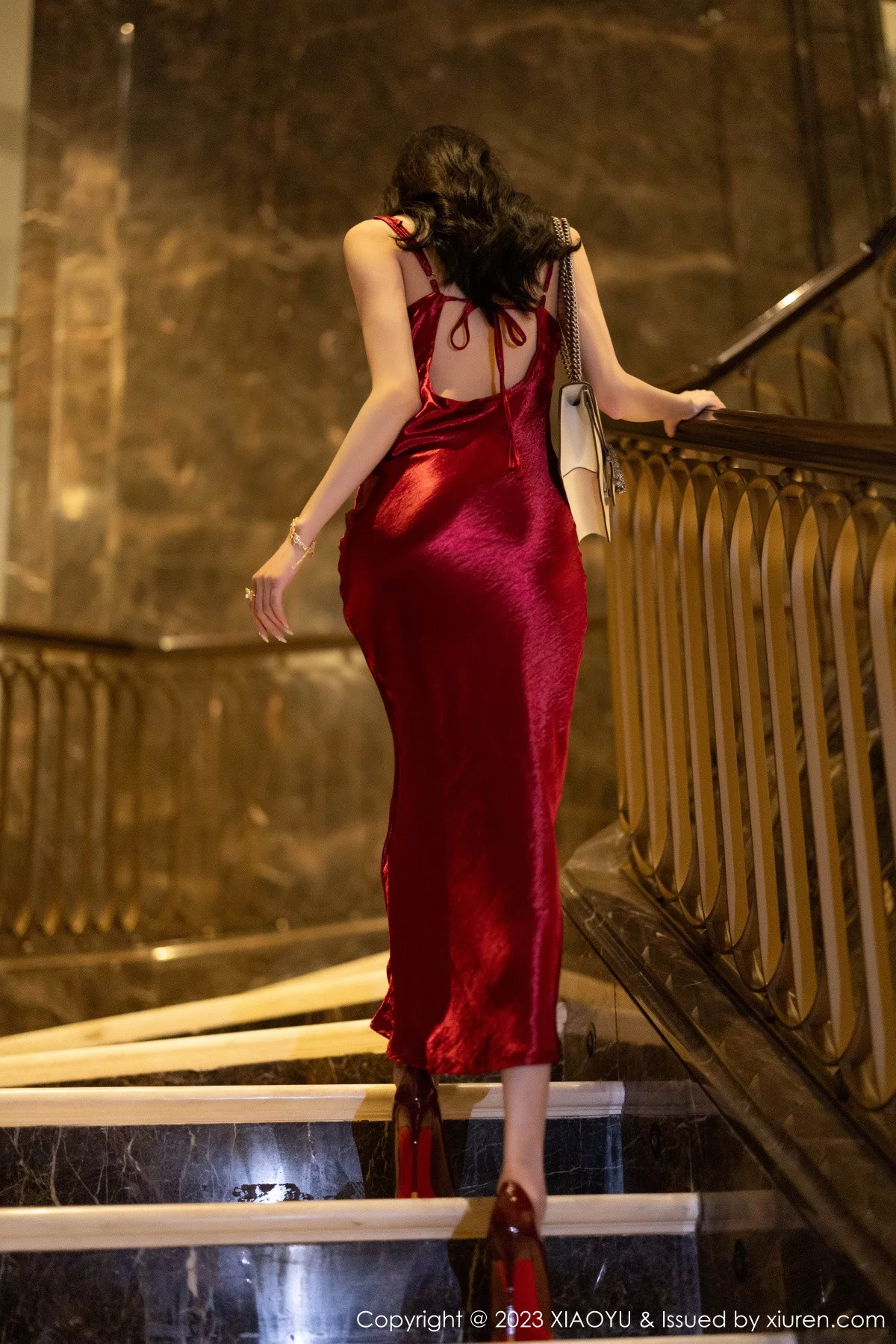 秀人集.com_[XiaoYu画语界]Vol.1166_模特程程程性感红色礼裙+黑色蕾丝情趣服饰秀曼妙身姿诱惑写真90P