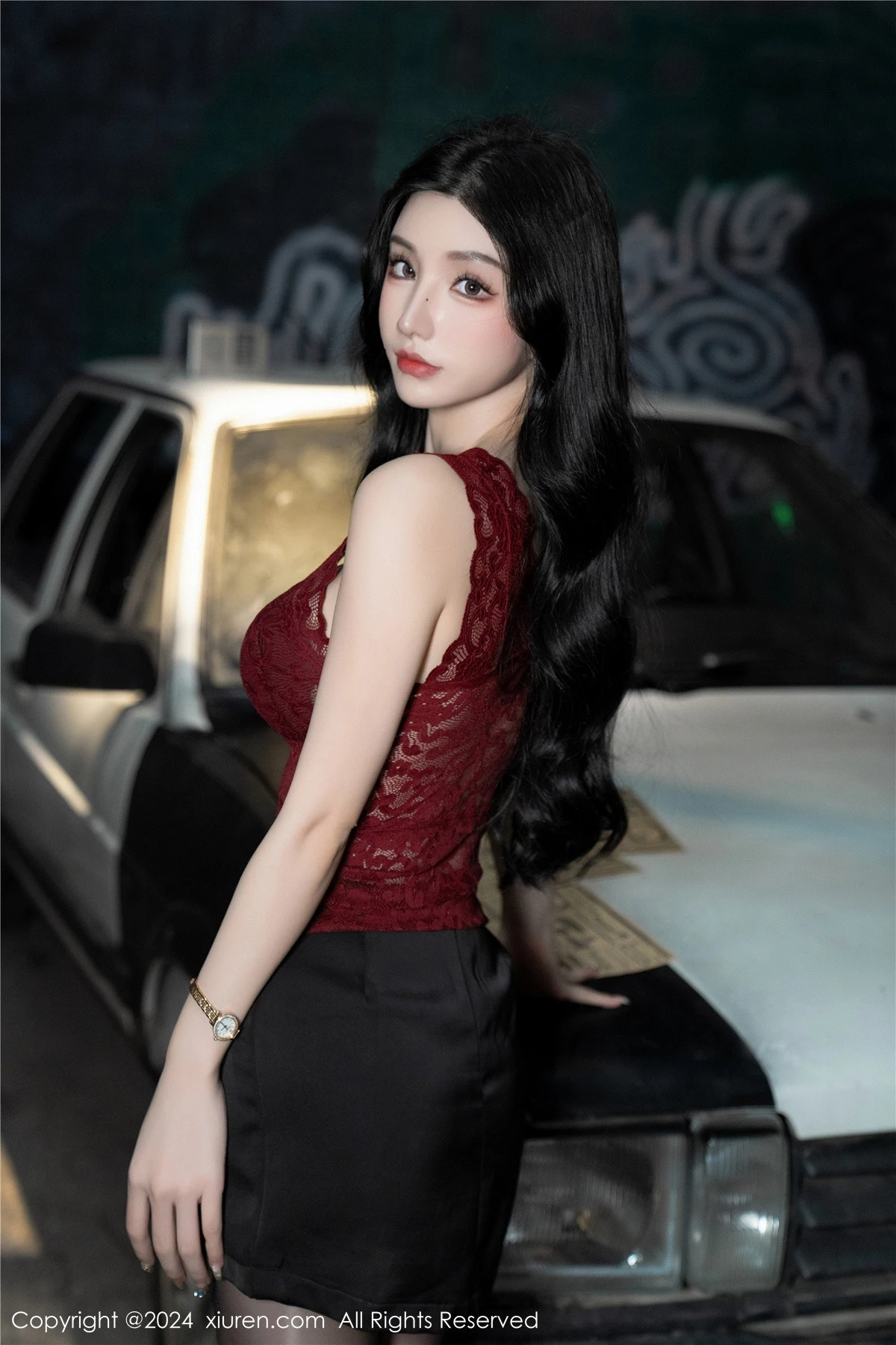 秀人集.com_[XiuRen秀人网]No.7993_女神周于希Sally红色上衣配黑短裙露闪亮开档黑丝撩人诱惑写真83P