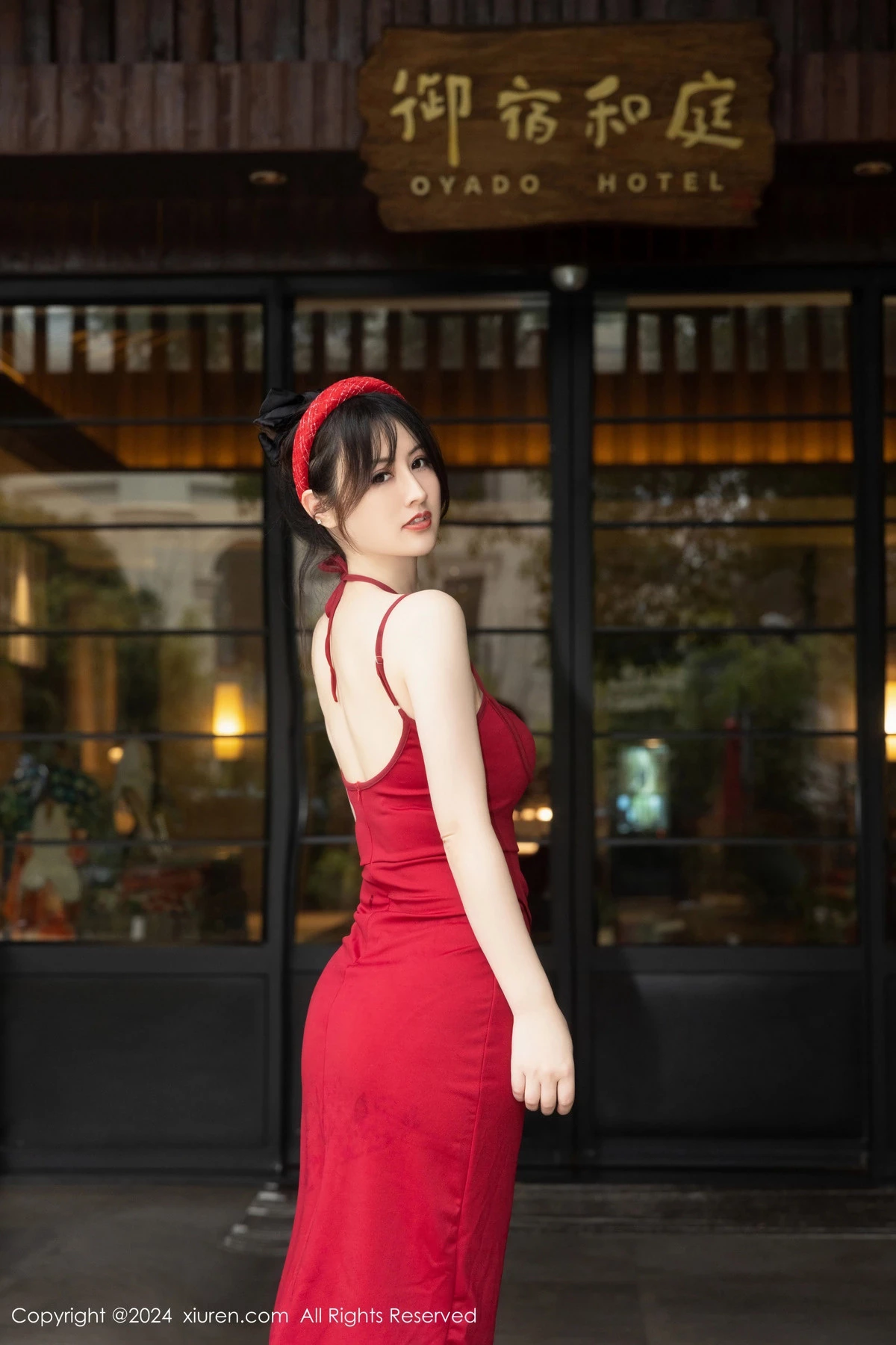 秀人集.com_[XiuRen秀人网]No.8078_模特诗诗kiki新年主题性感红色情趣短裙配黑丝吊袜迷人诱惑写真78P