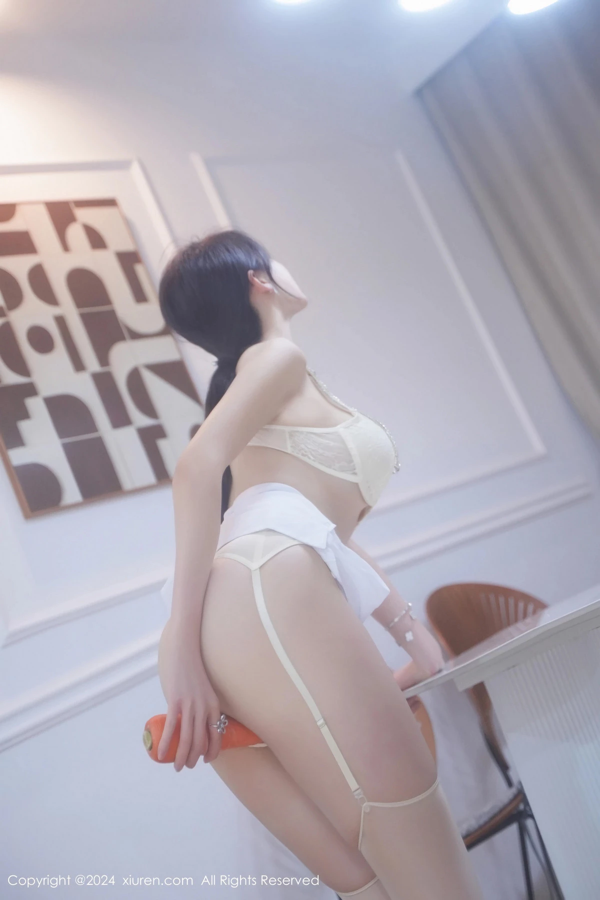 秀人集.com_[XiuRen秀人网]No.8083_女神Carol周妍希性感白色上衣配肉丝吊袜秀丰满身材诱惑写真96P