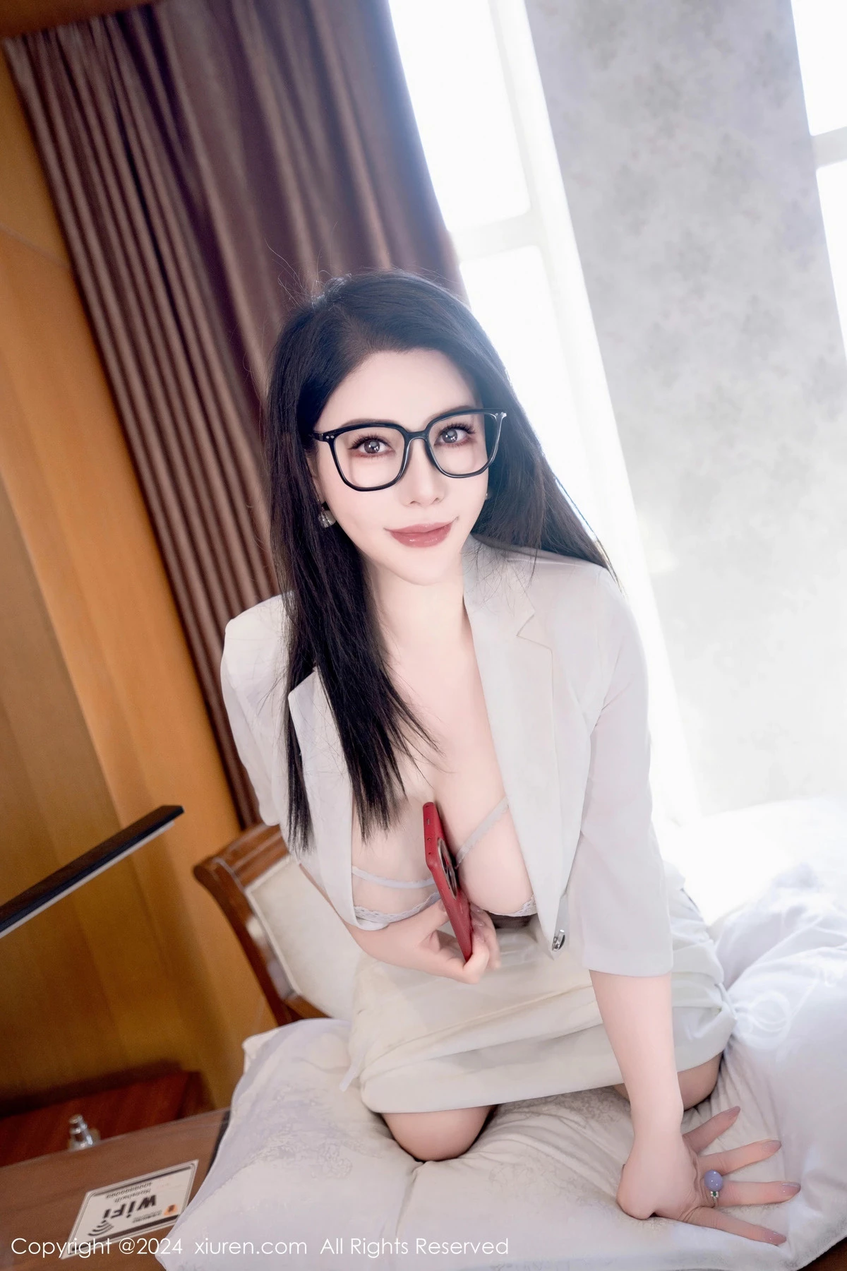 秀人集.com_[XiuRen秀人网]No.8008_模特悦悦姐性感OL套装露紫灰蕾丝内衣秀丰满身材撩人诱惑写真63P