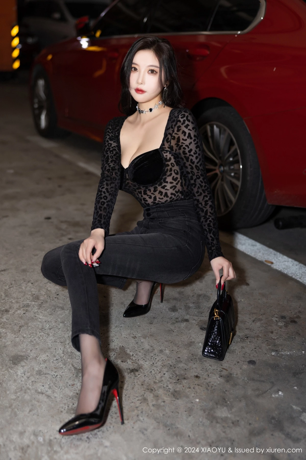 秀人集.com_[XiaoYu画语界]Vol.1216_女神杨晨晨Yome黑色豹纹配牛仔裤露性感黑色内衣完美诱惑写真88P