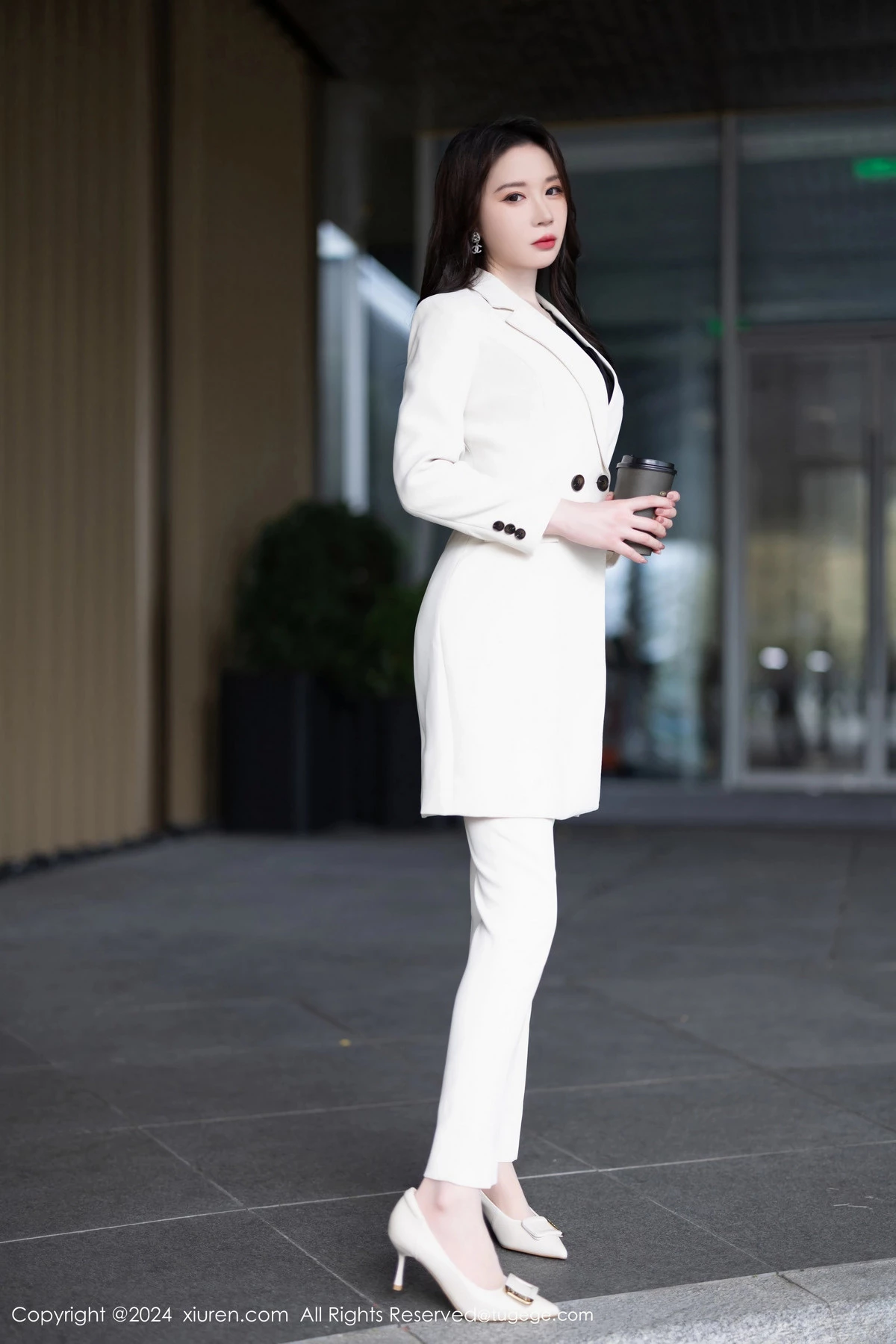 秀人集.com_[XiuRen秀人网]No.8354_模特梦心玥性感白色套装露黑色轻透内衣配超薄肉丝迷人诱惑写真90P