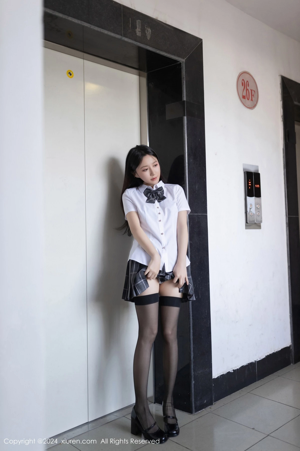 秀人集.com_[XiuRen秀人网]No.8516_模特鱼子酱Fish性感白色衬衫配格子短裙露超薄黑丝撩人诱惑写真80P