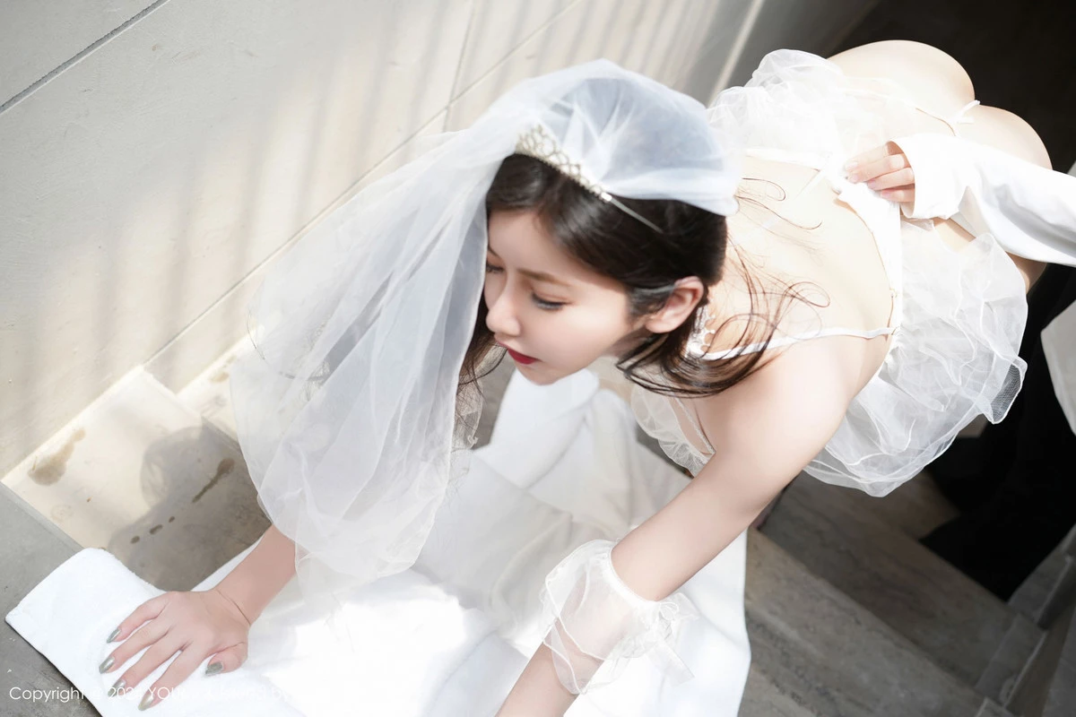 秀人集.com_[YouMi尤蜜荟]Vol.1104_模特心妍小公主性感白色情趣婚纱配白丝网袜秀凹凸身材诱惑写真64P