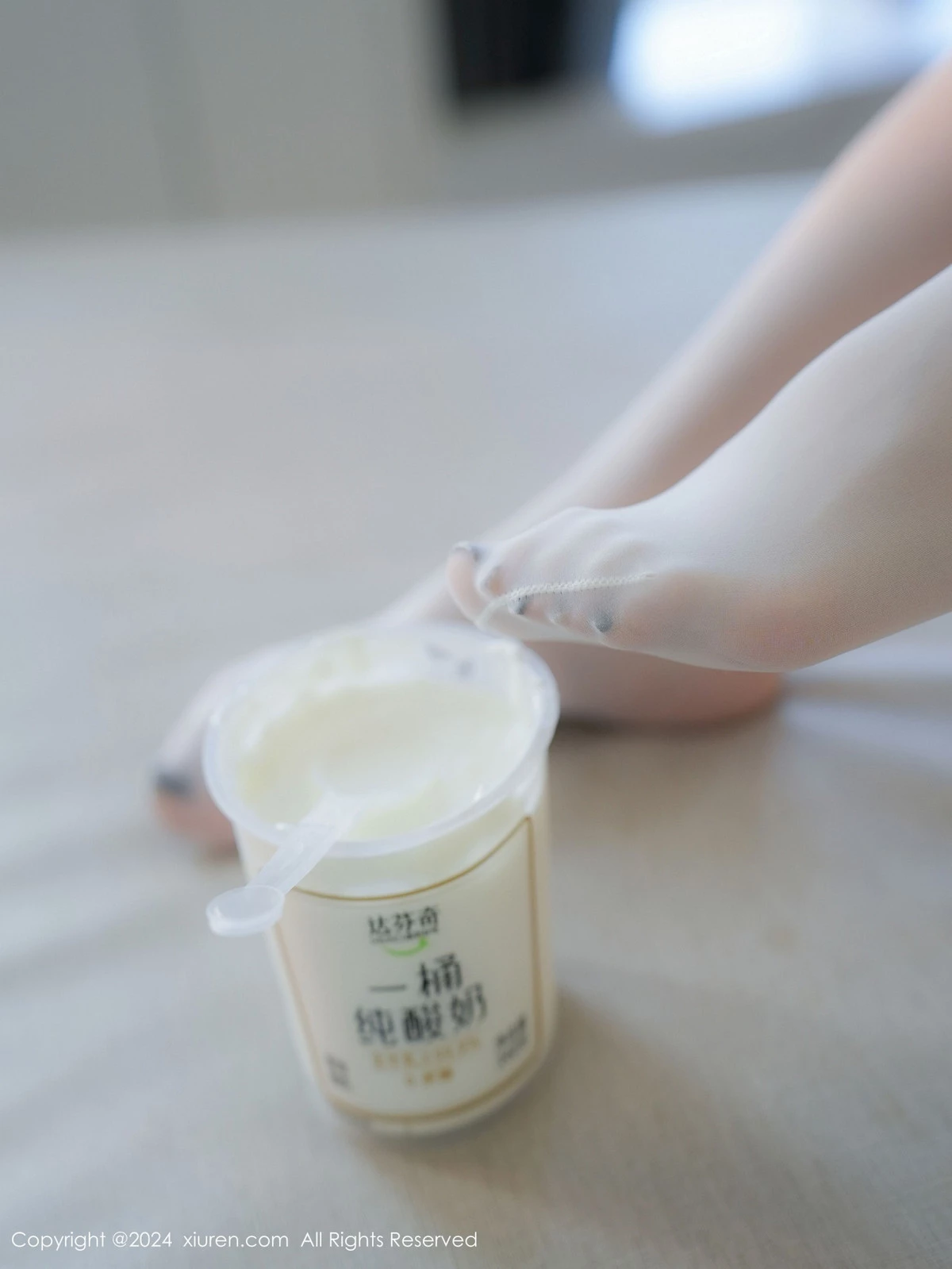 秀人集.com_[XiuRen秀人网]No.9458_新人模特李金金蓝色连衣短裙露白色内衣配白丝吊袜秀美腿诱惑写真98P