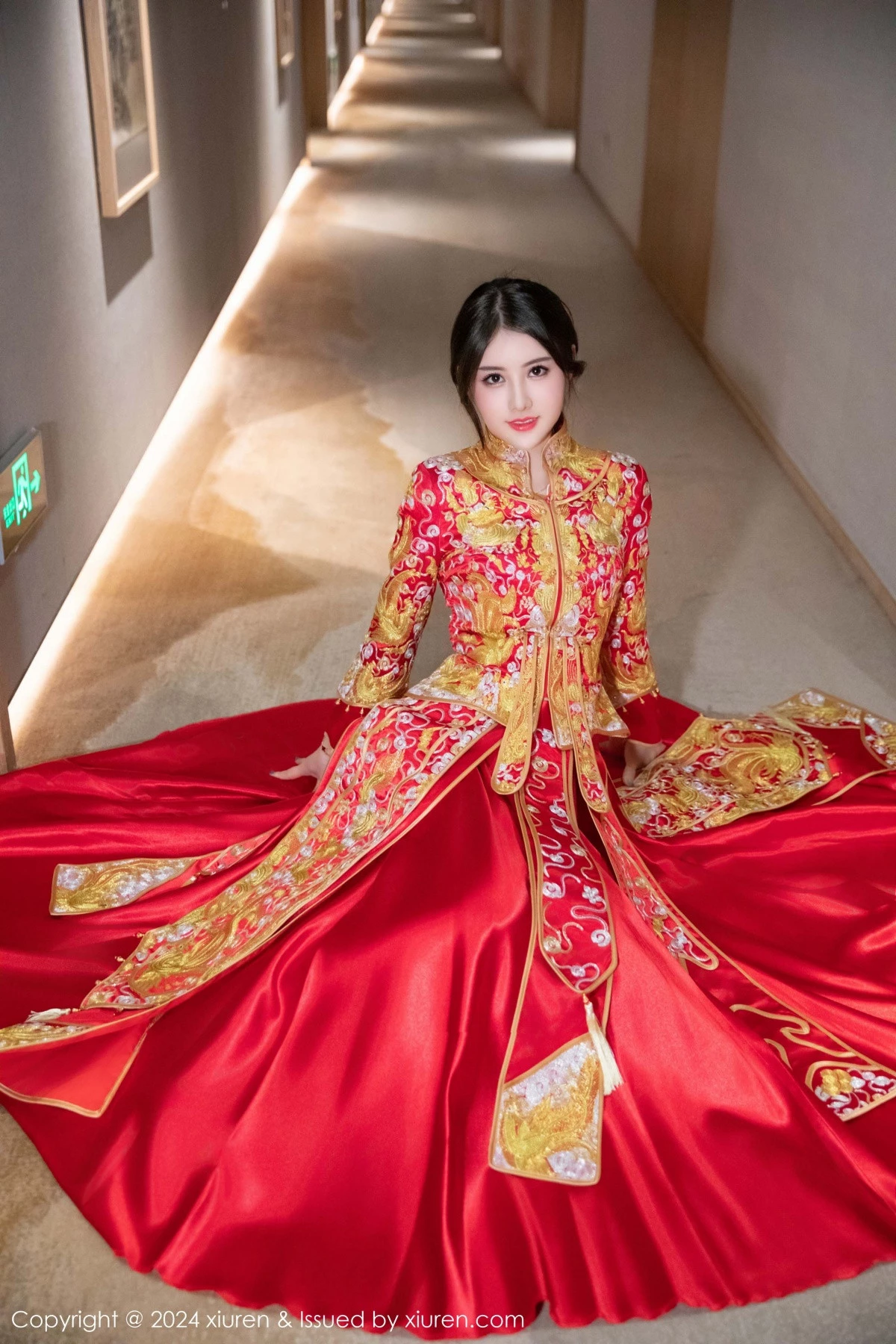 秀人集.com_[XiuRen秀人网]No.9494_模特诗诗kiki性感红色新娘服饰露红色内衣秀惹火身材诱惑写真83P