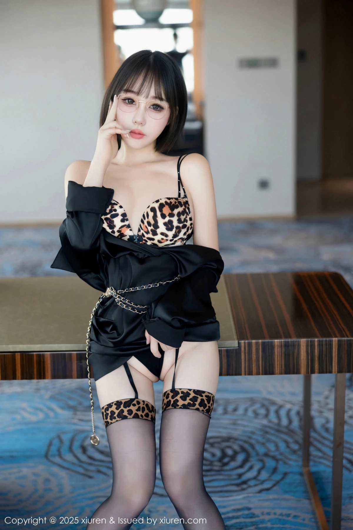 秀人集.com_[XiuRen秀人网]No.9701_模特波巧酱私房性感豹纹内衣配黑丝吊袜秀曼妙身姿完美诱惑写真79P