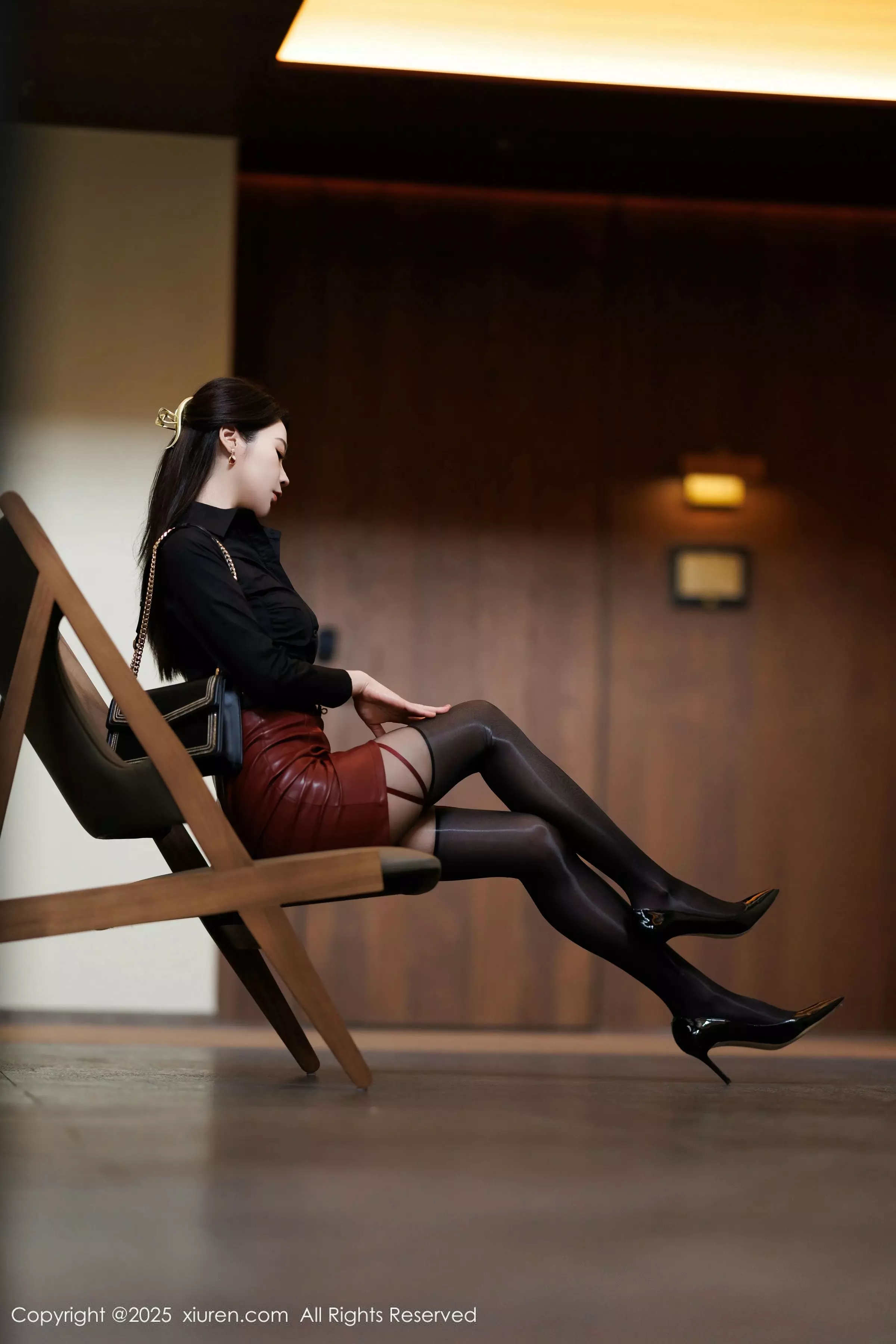 秀人集.com_[XiuRen秀人网]No.10039_模特梦心玥性感黑衬衫露红色内衣配超薄黑丝秀曼妙身姿诱惑写真91P