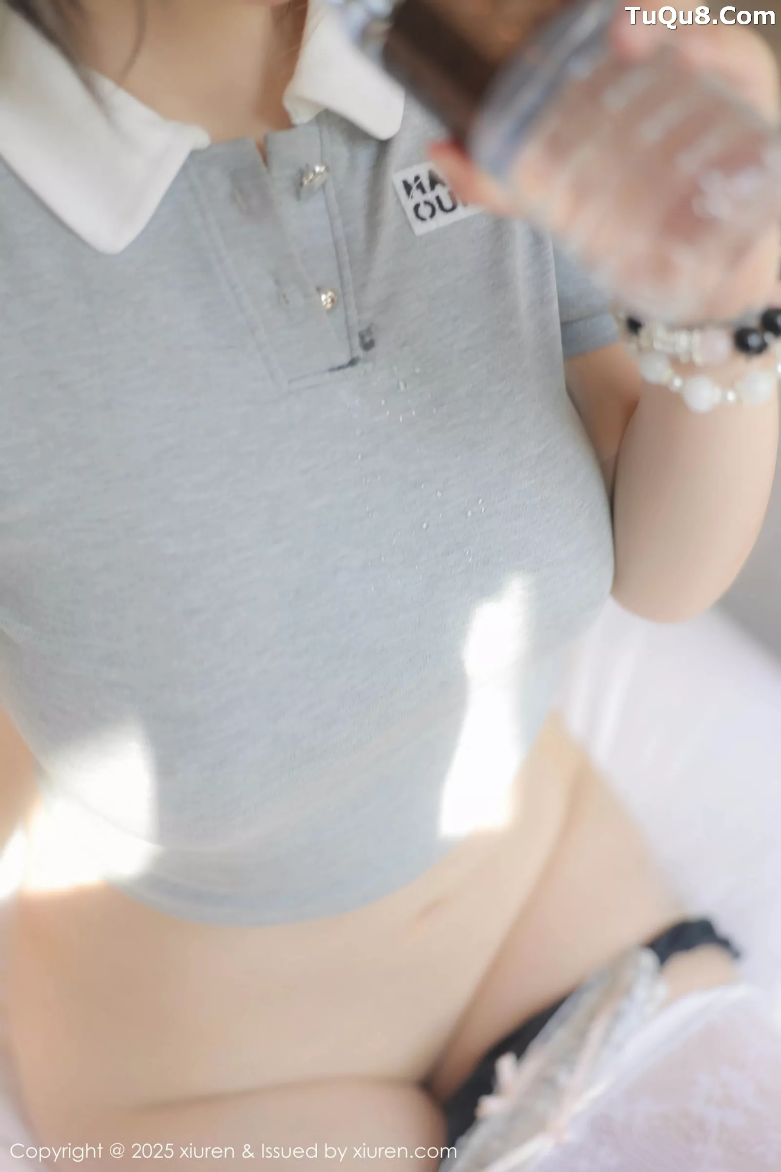 秀人集.com_[XiuRen秀人网]No.10330_模特诺诺Hsu性感灰色服饰配白色蕾丝袜秀丰腴身材撩人诱惑写真60P