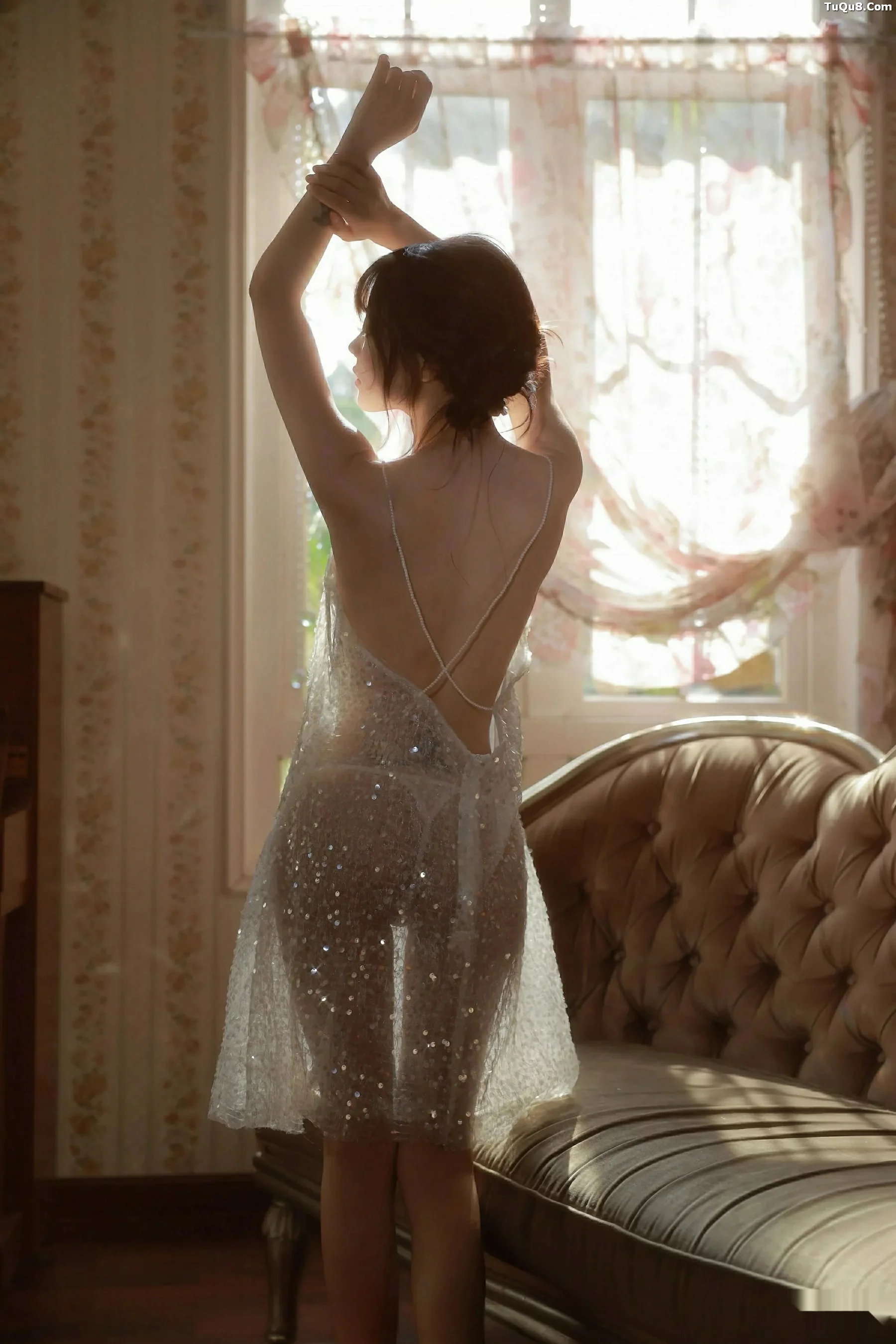 秀人集.com_[XiuRen秀人网]No.10799_模特佘贝拉Bella性感连衣长裙露白色情趣内衣秀完美身材诱惑写真73P