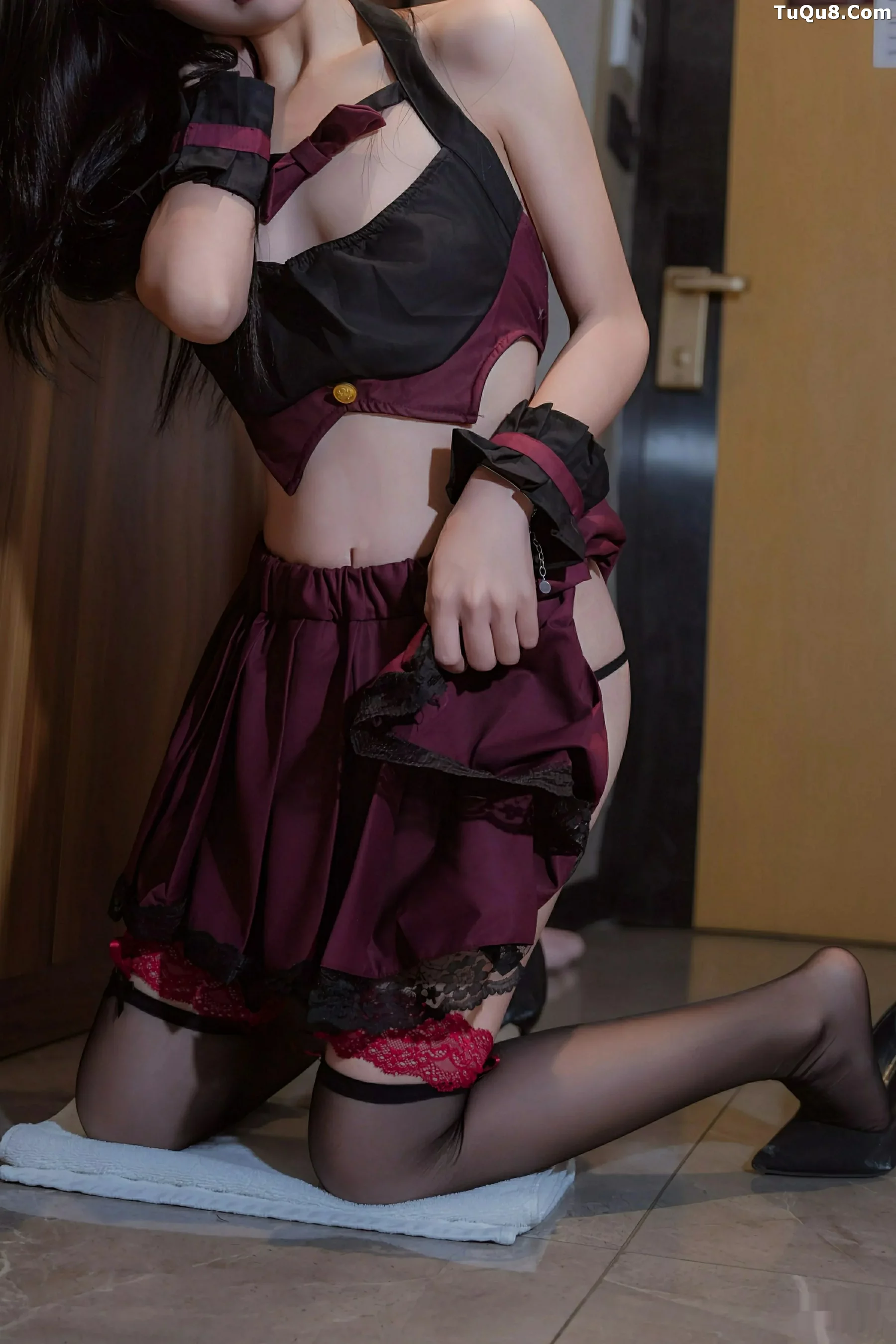 秀人集.com_[XiuRen秀人网]No.10822_新人模特小野花more性感黑色情趣内衣配黑丝袜秀柔美身材诱惑写真56P