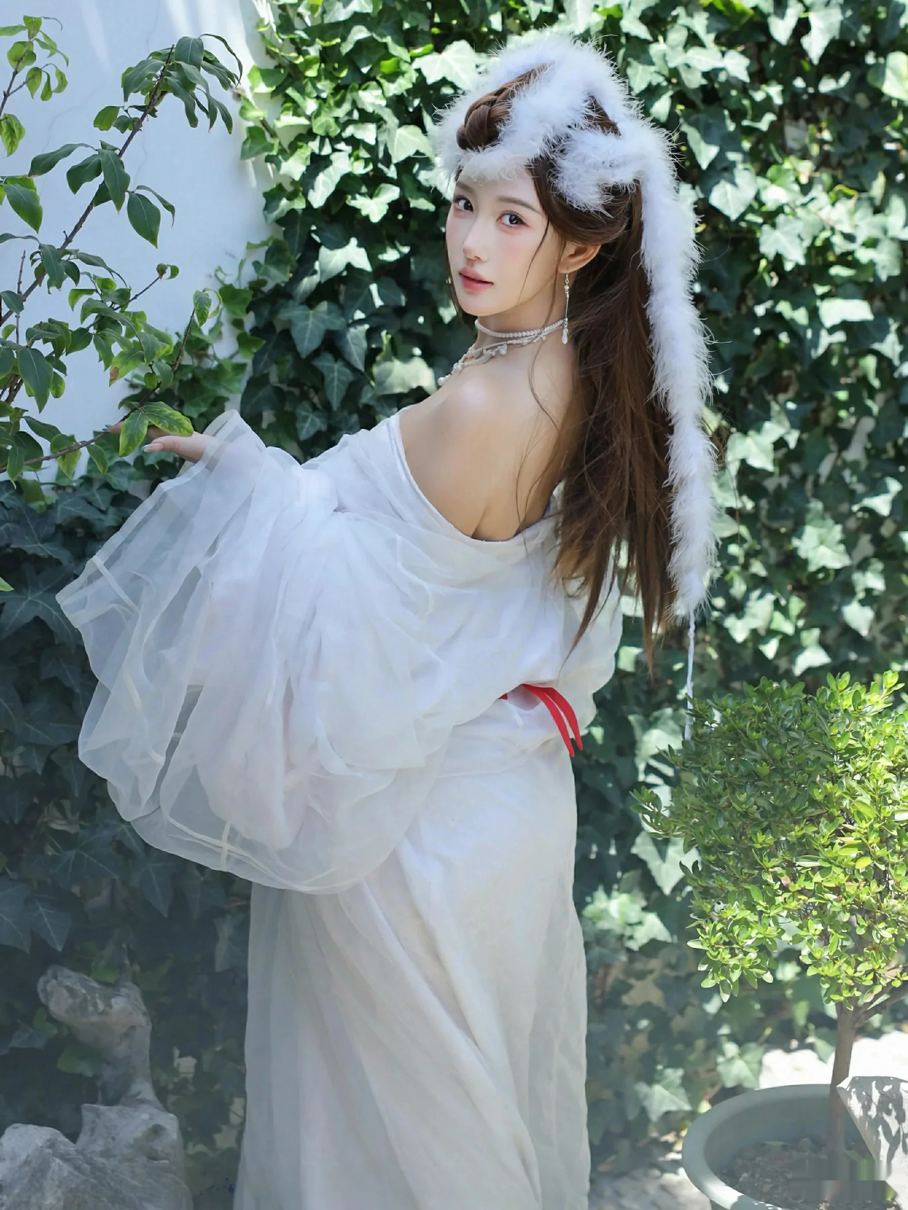 秀人集.com_[XiuRen秀人网]No.10843_模特金允希Yuki性感白色锦毛鼠装扮低胸秀丰腴身材完美诱惑写真78P