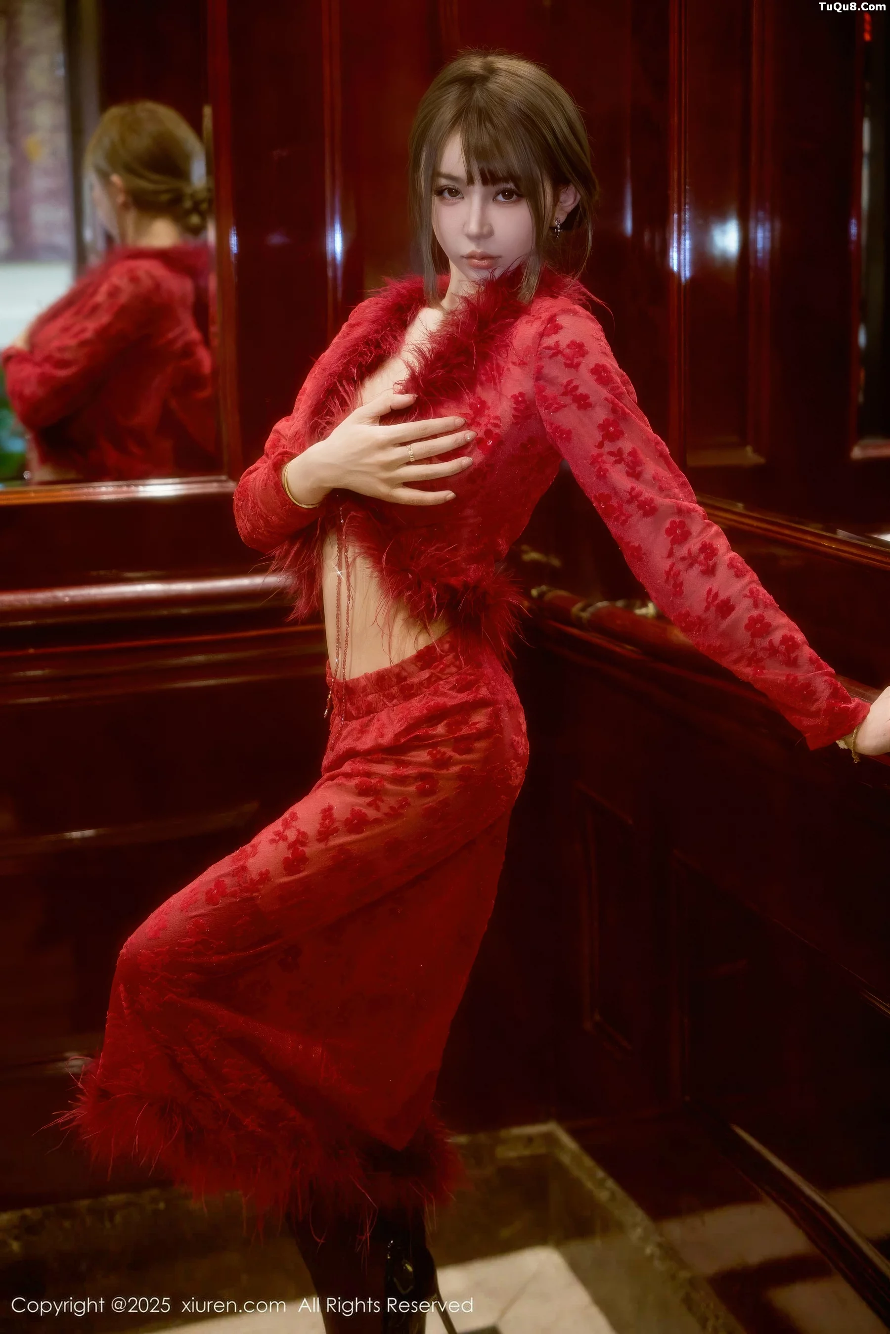 秀人集.com_[XiuRen秀人网]No.10848_模特Zoe柚柚性感红色复古服饰配超薄黑丝秀凹凸身材诱惑写真52P