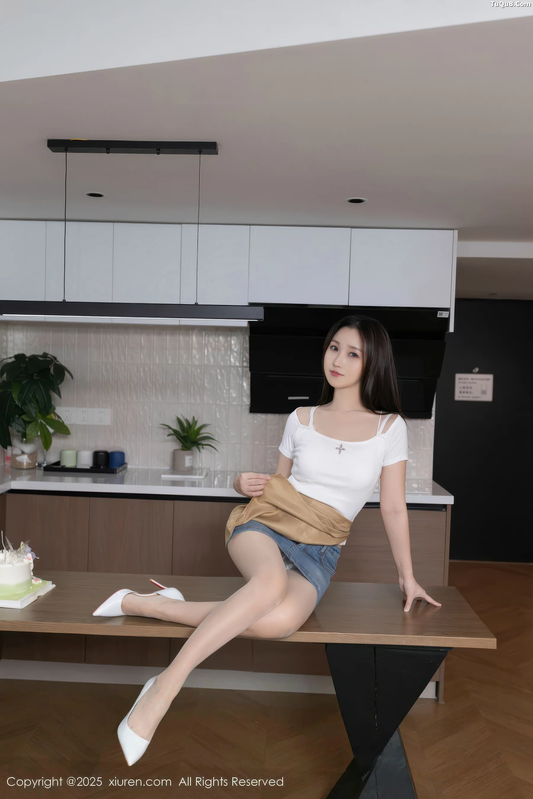 秀人集.com_[XiuRen秀人网]No.10925_模特杏子Yada性感白色蕾丝内衣配超薄肉丝秀曼妙身姿诱惑写真76P