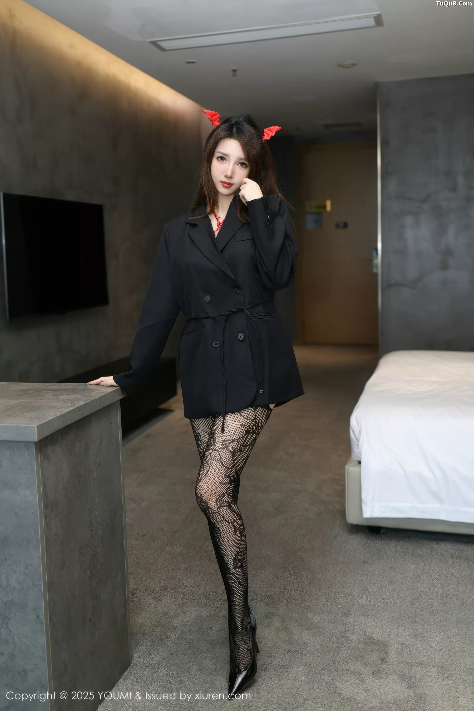 秀人集.com_[YouMi尤蜜荟]Vol.1176_模特Twins-夭夭性感黑色情趣连体网袜秀惹火身材极致诱惑写真53P