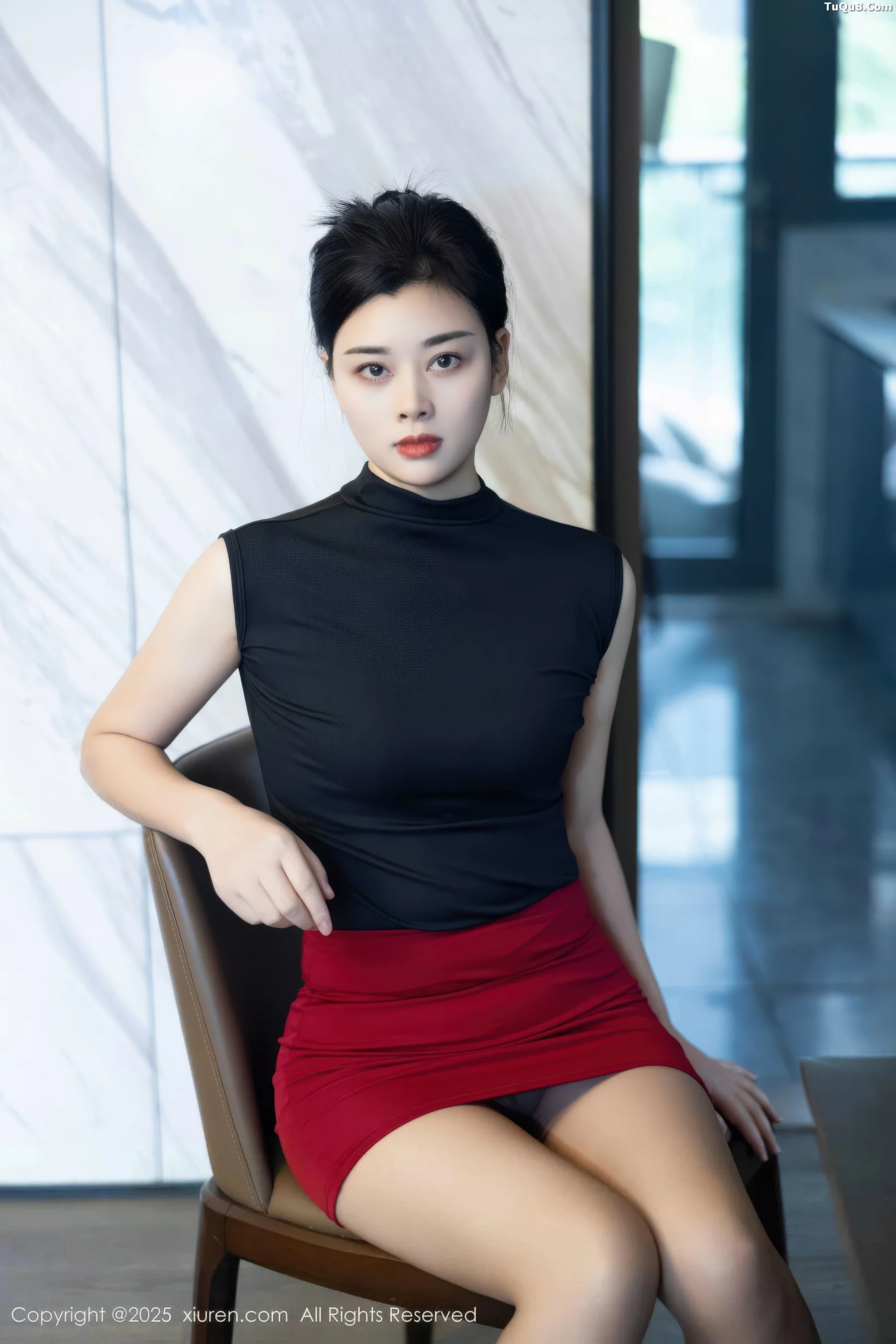 秀人集.com_[XiuRen秀人网]No.10948_新人模特徐清妍性感黑色OL服饰露超薄黑丝秀曼妙身姿诱惑写真48P