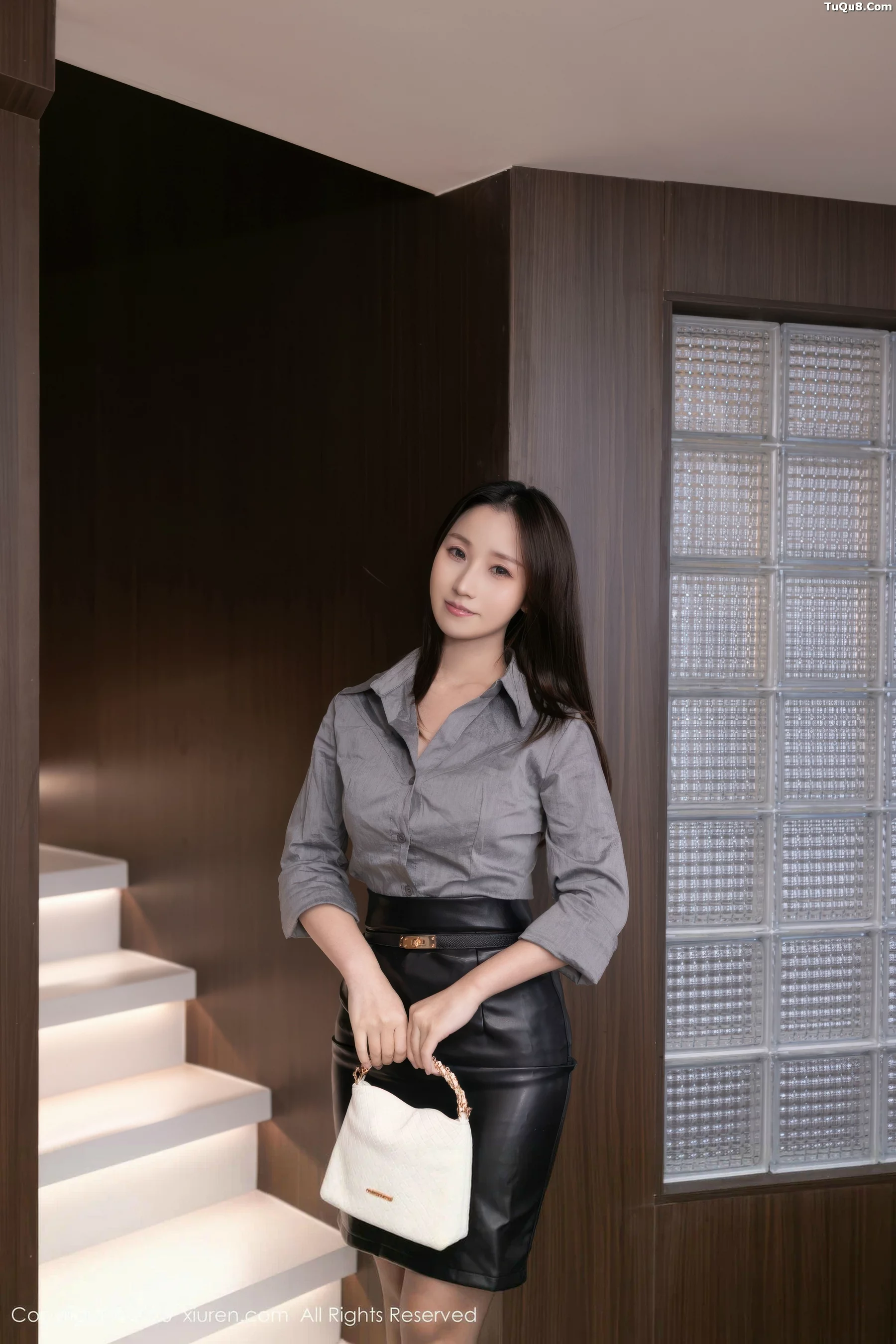 秀人集.com_[XiuRen秀人网]No.10978_模特杏子Yada性感灰色衬衫露黑色情趣内衣秀曼妙身姿诱惑写真83P