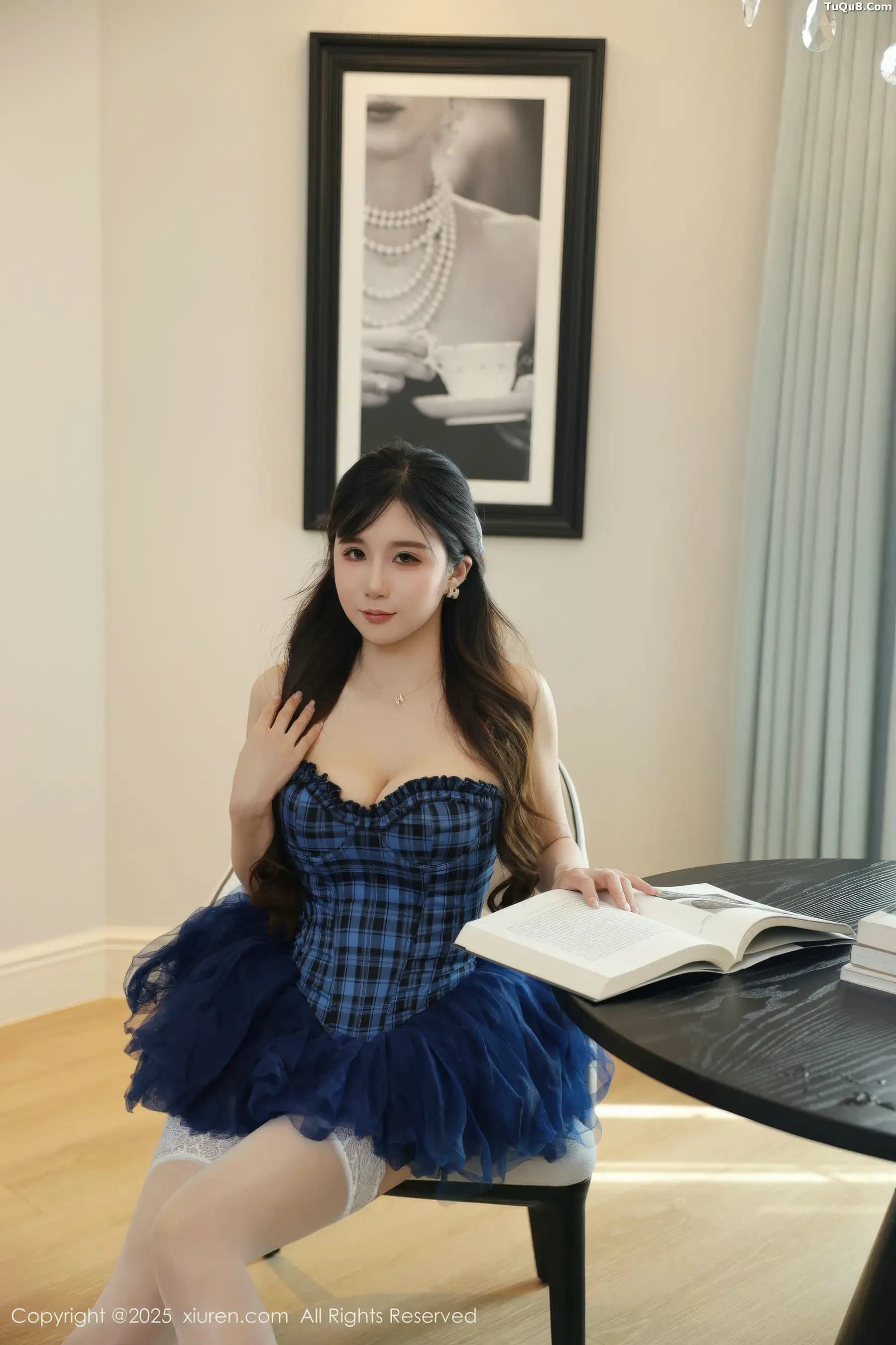 秀人集.com_[XiuRen秀人网]No.10990_模特小肉肉咪性感蓝色蓬蓬裙配白色丝袜秀凹凸身材完美诱惑写真68P