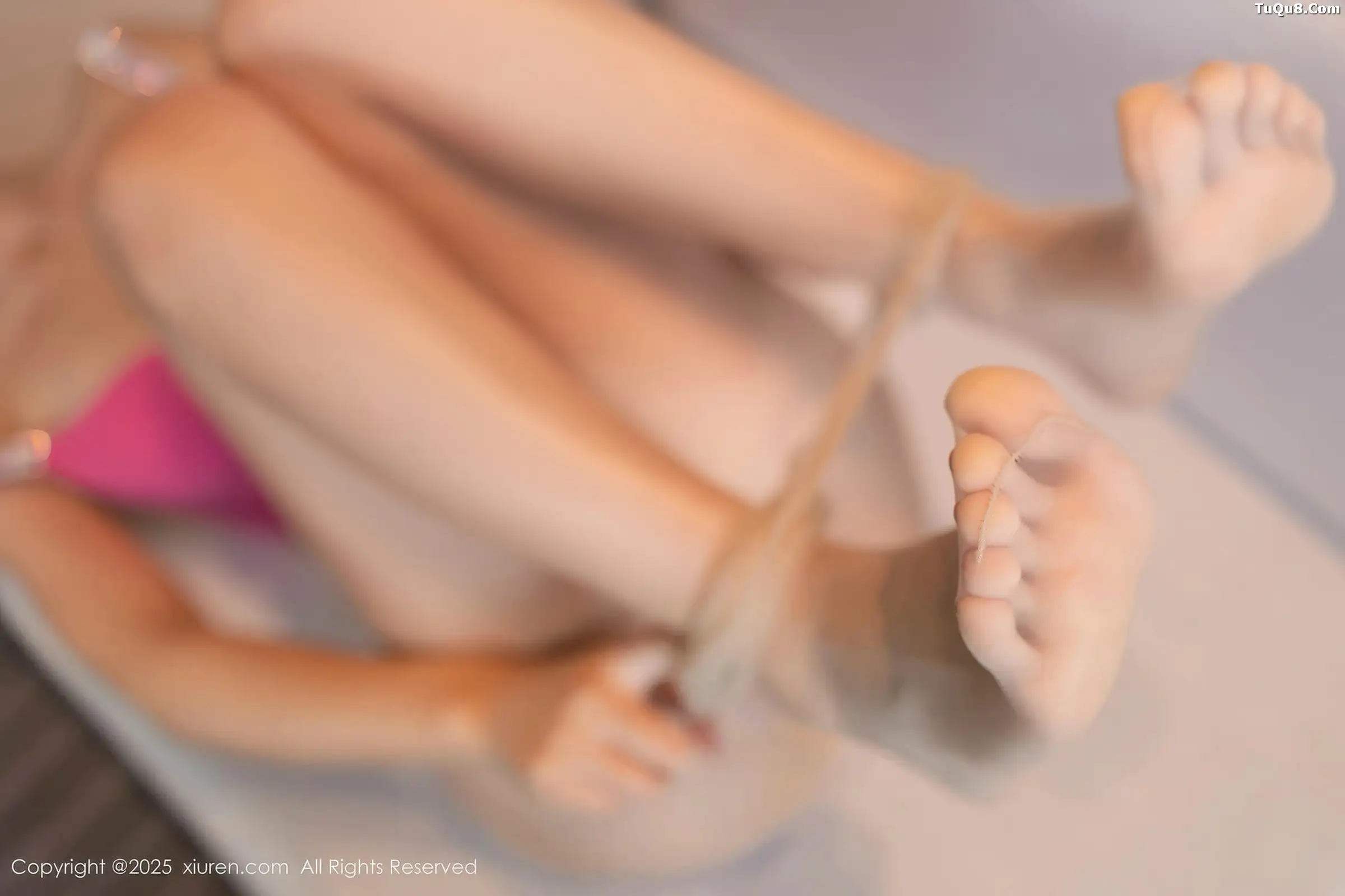 秀人集.com_[XiuRen秀人网]No.11083_模特唐安琪性感牛仔套装露粉红内衣配开档黑丝秀翘臀美腿诱惑写真79P