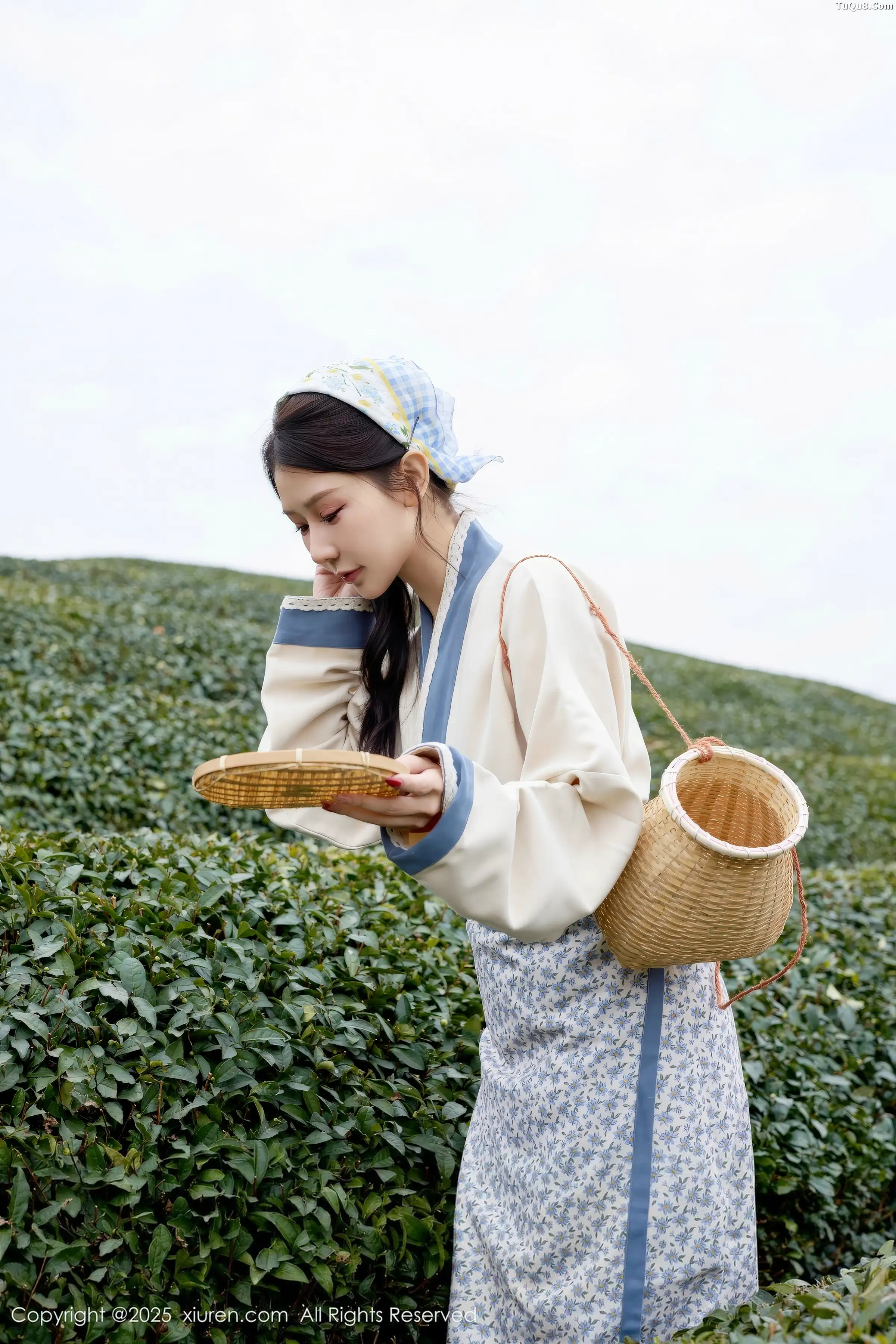 秀人集.com_[XiuRen秀人网]No.11098_模特尹甜甜户外采茶姑娘装扮性感长裙秀翘臀美腿迷人诱惑写真61P