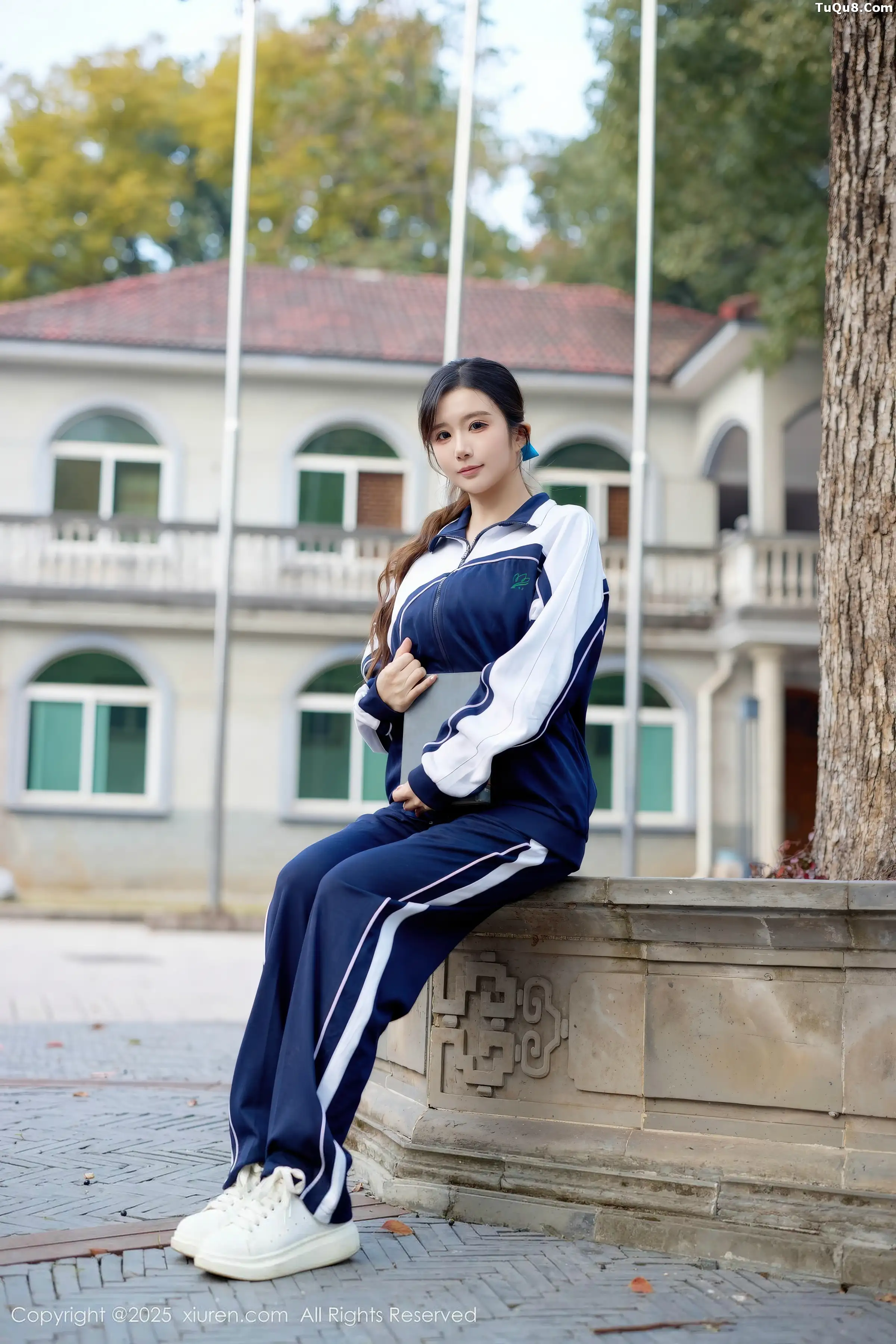 秀人集.com_[XiuRen秀人网]No.11103_模特小肉肉咪性感学生装露红色内衣配黑丝网袜秀凹凸身材写真72P